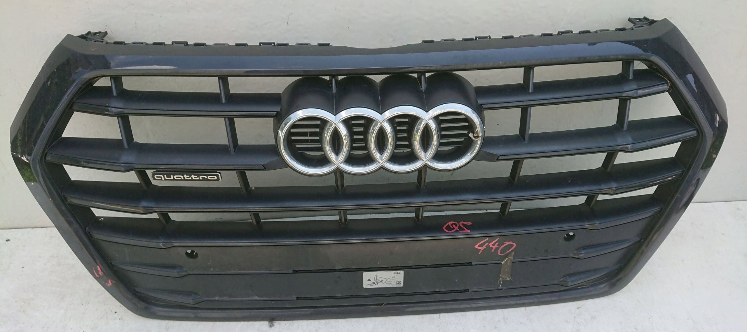 Kühlergrill Audi A8 Q5 FRONTGRILL 80A853651 Kühlergitter