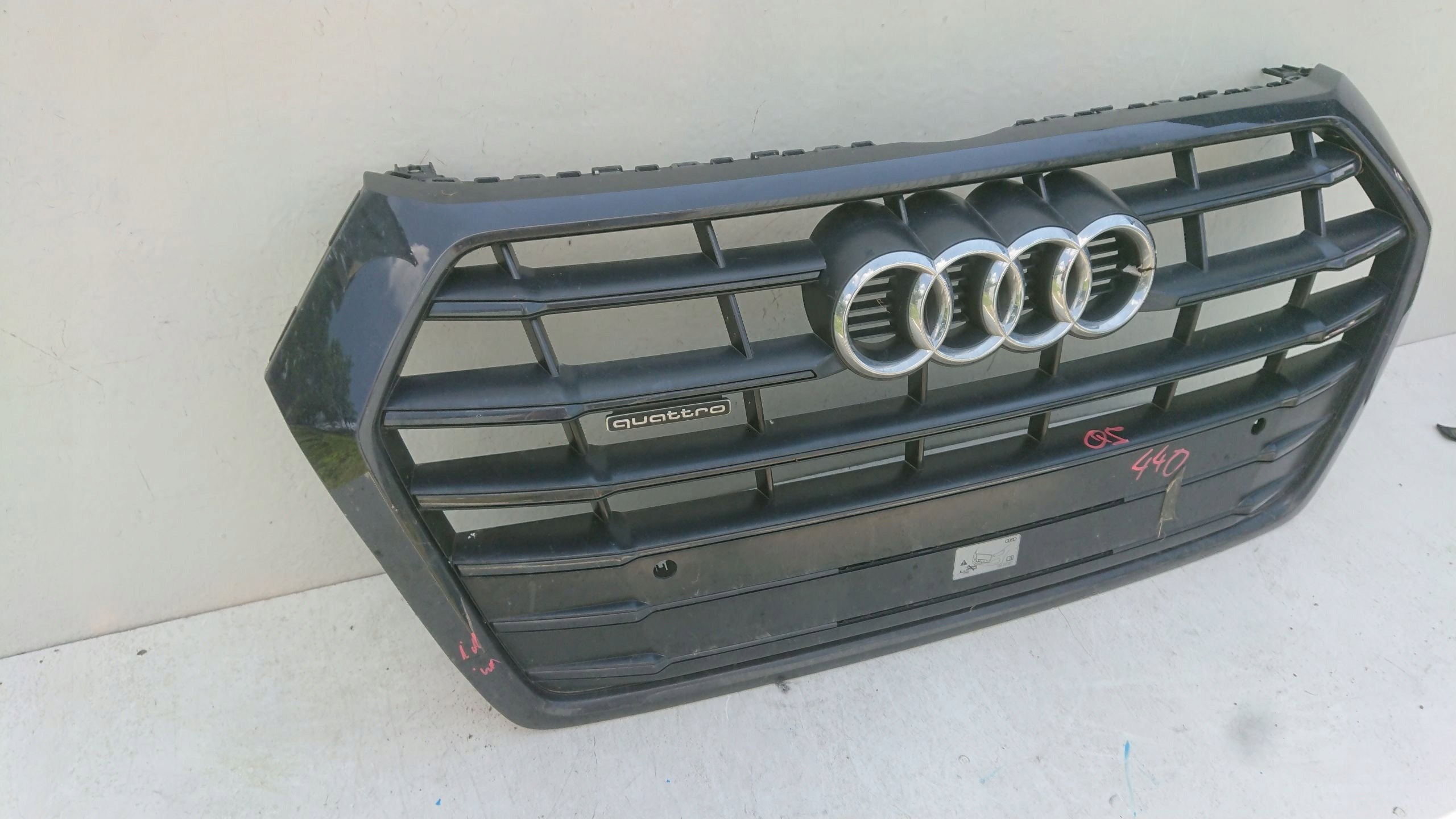 Kühlergrill Audi A8 Q5 FRONTGRILL 80A853651 Kühlergitter