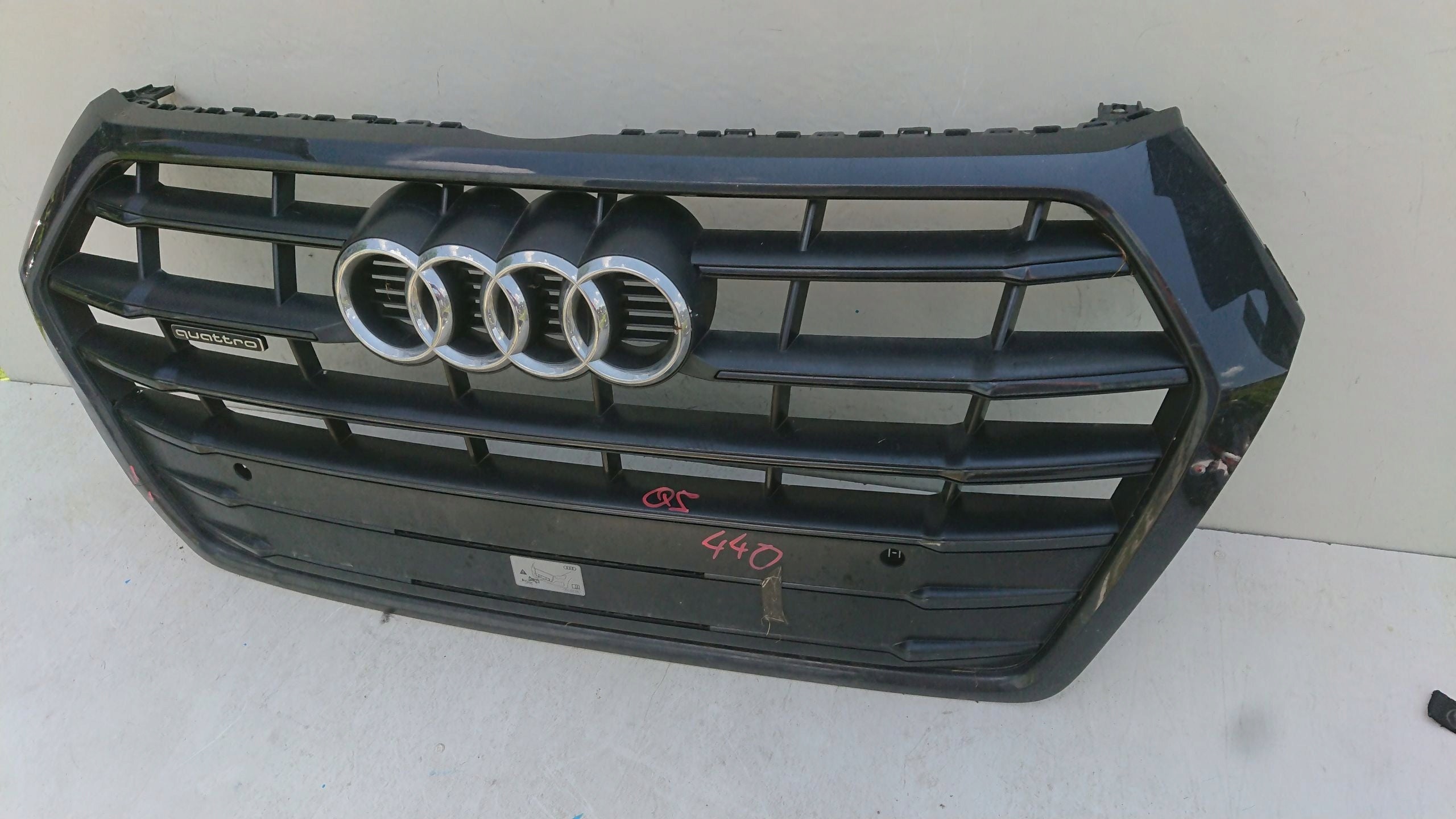 Kühlergrill Audi A8 Q5 FRONTGRILL 80A853651 Kühlergitter