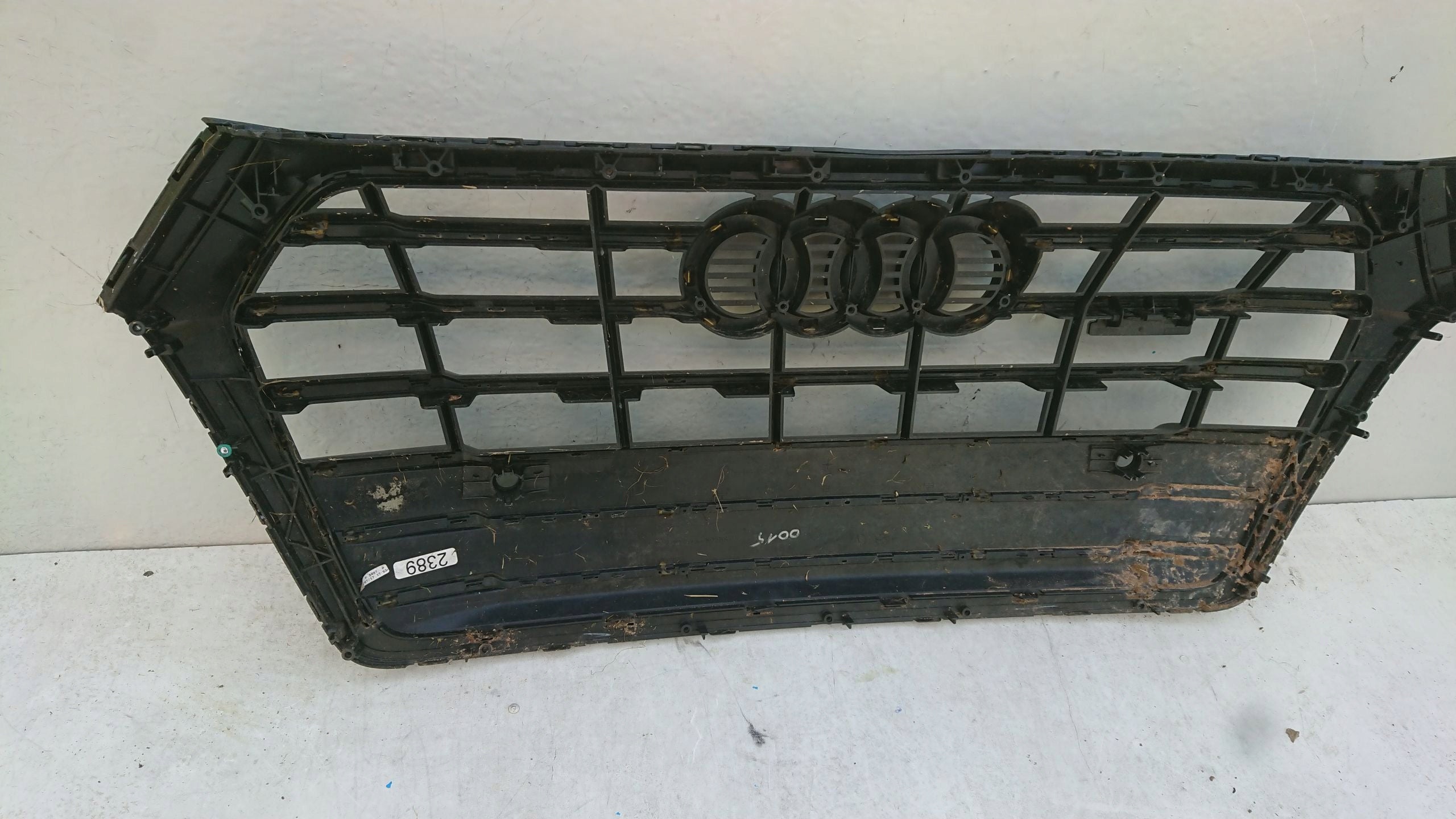 Kühlergrill Audi A8 Q5 FRONTGRILL 80A853651 Kühlergitter