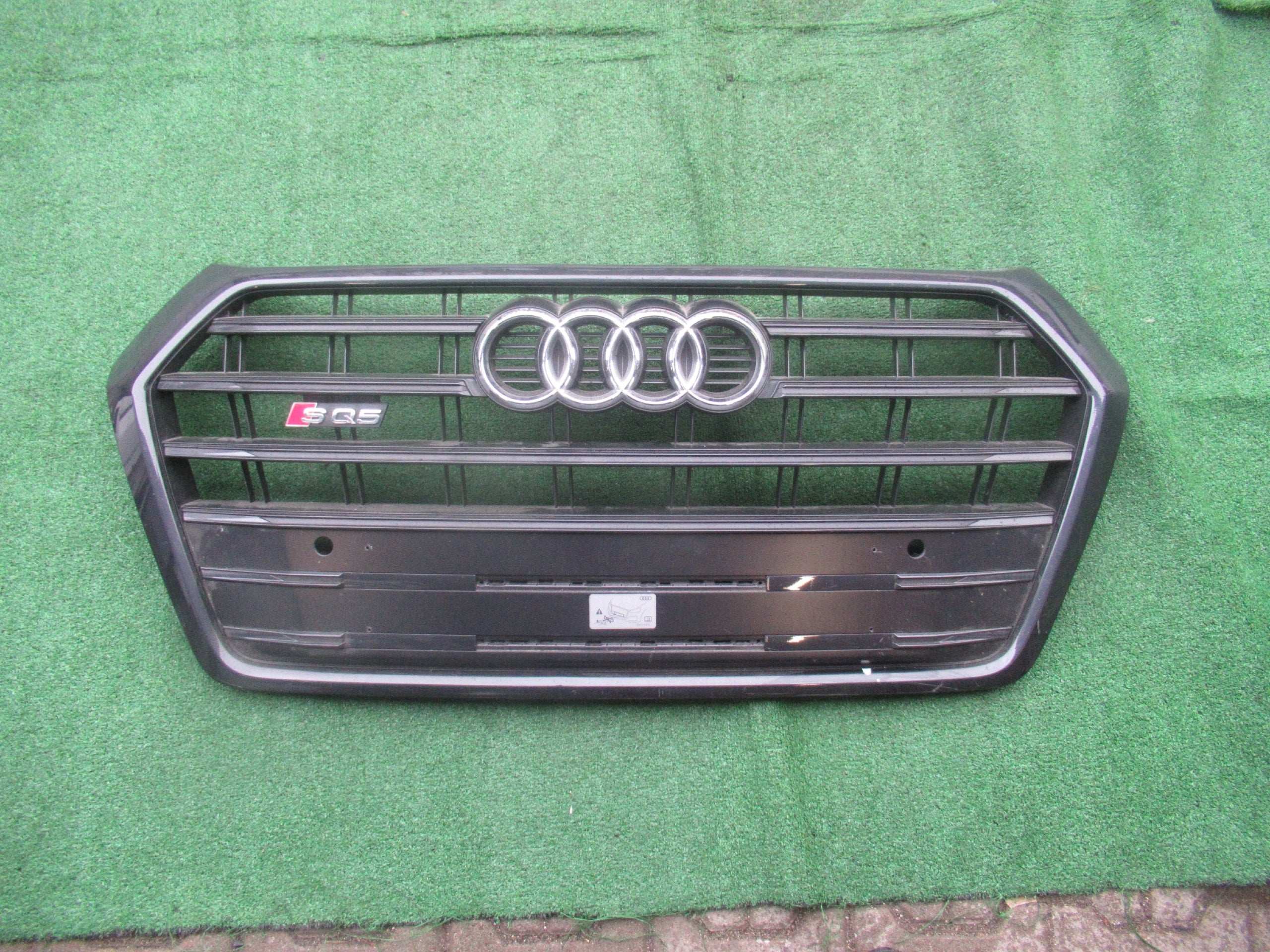 Kühlergrill Audi A8 Q5 SQ5 80A FRONTGRILL 80A853651F Kühlergitter