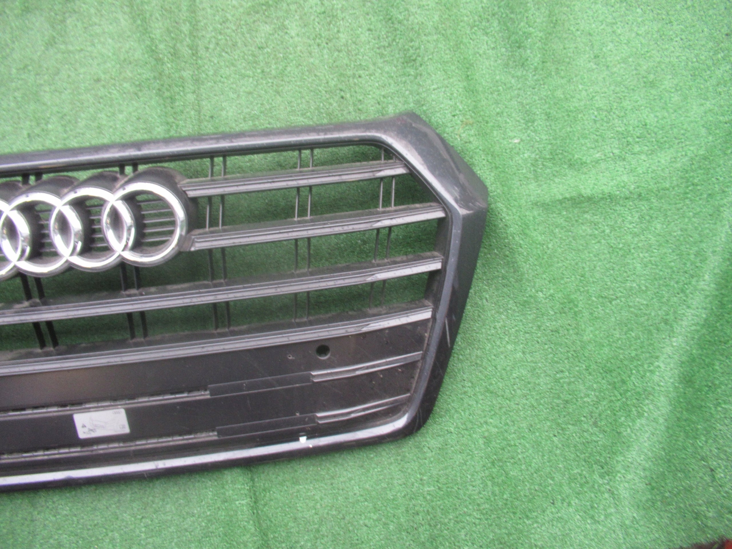 Kühlergrill Audi A8 Q5 SQ5 80A FRONTGRILL 80A853651F Kühlergitter