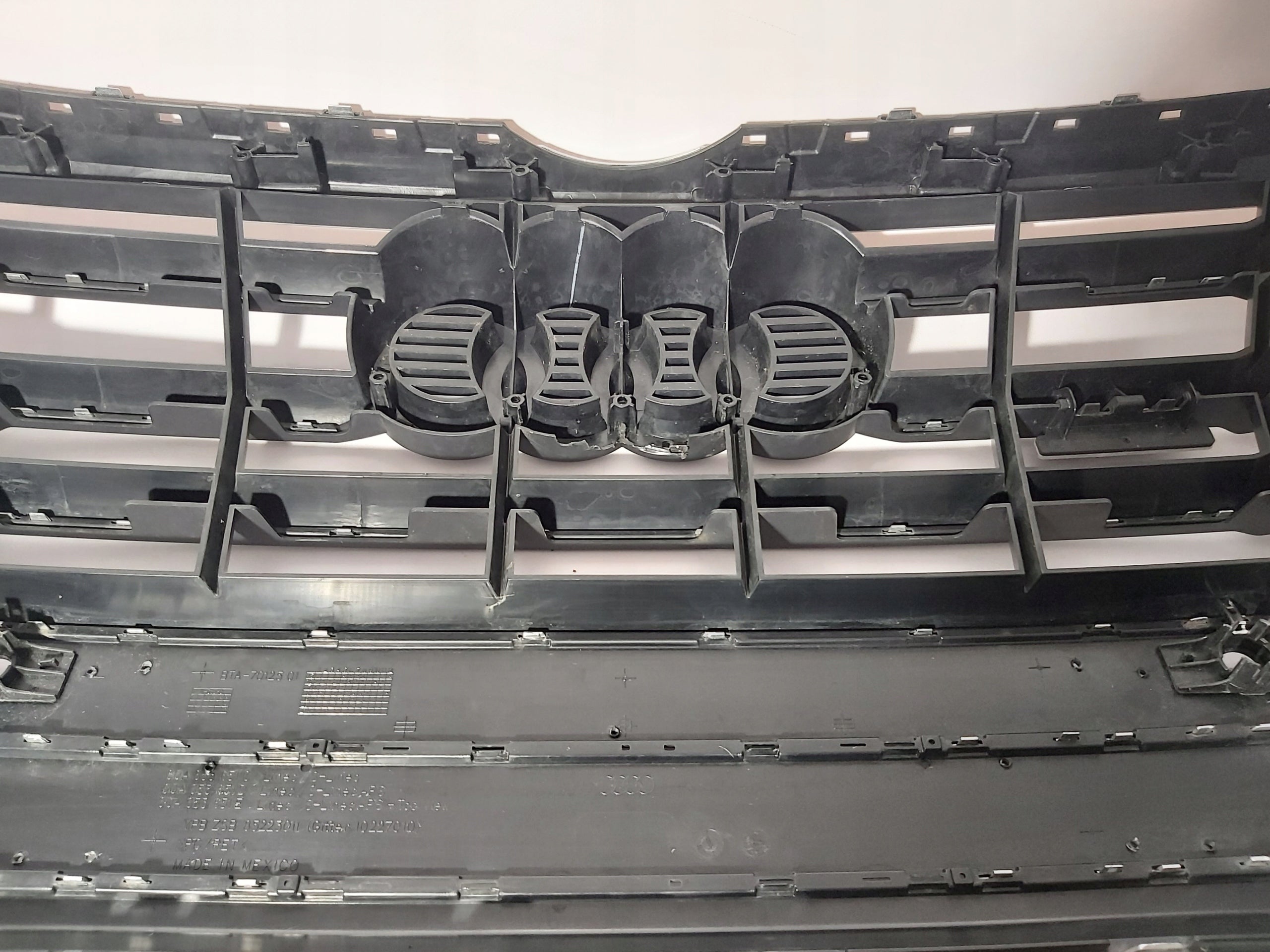 Kühlergrill Audi Q5 TT A8 FRONTGRILL 80A853651 Kühlergitter