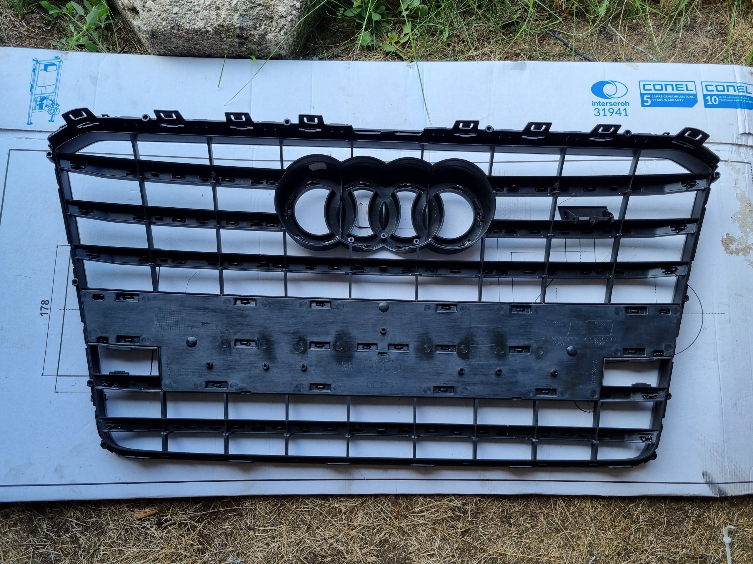  Kühlergrill Audi D4 S8 A8 FRONTGRILL 4H0853651AG Kühlergitter product image