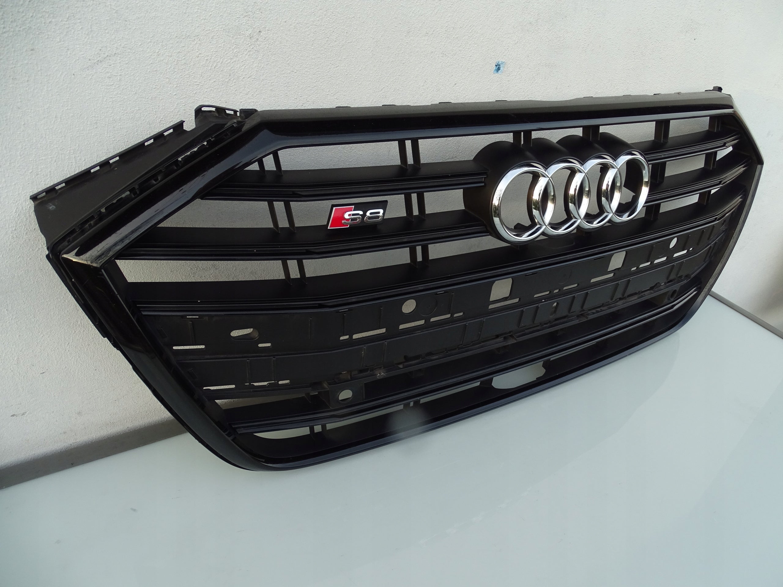 Kühlergrill Audi A8 S8 FRONTGRILL 4N0853651kr Kühlergitter