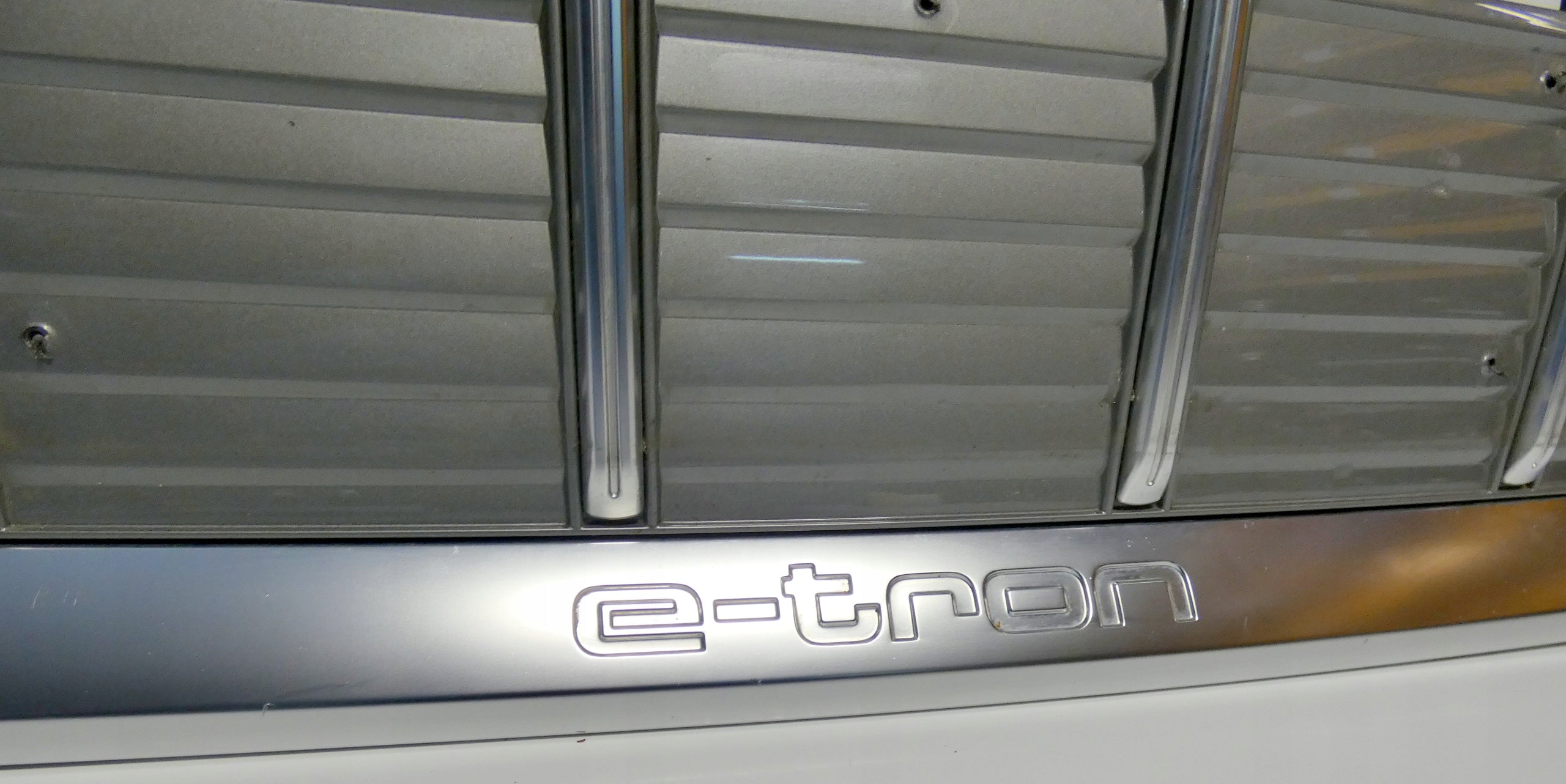 Kühlergrill Audi ETRON 4KE FRONTGRILL Kühlergitter