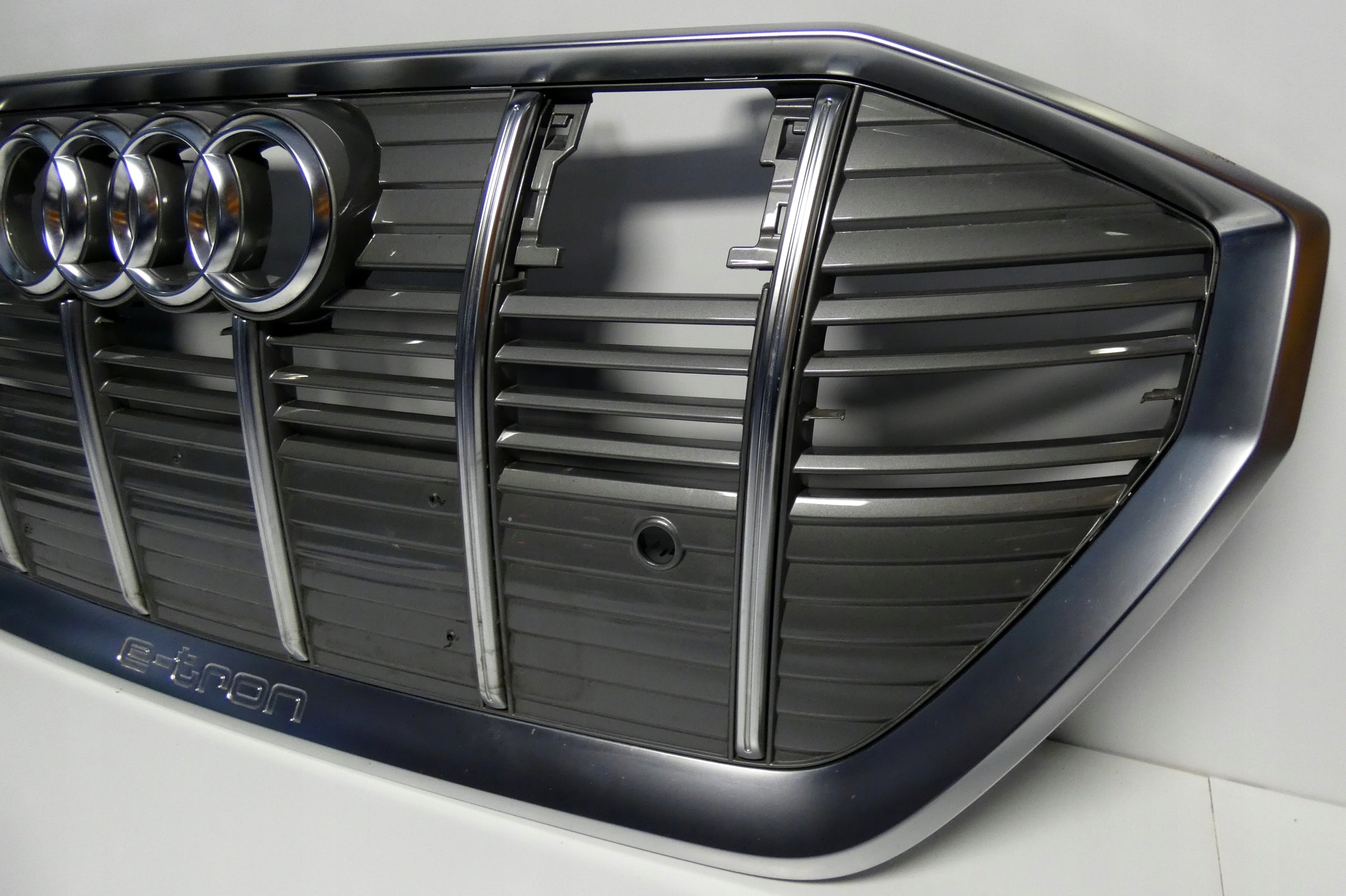 Kühlergrill Audi ETRON 4KE FRONTGRILL Kühlergitter