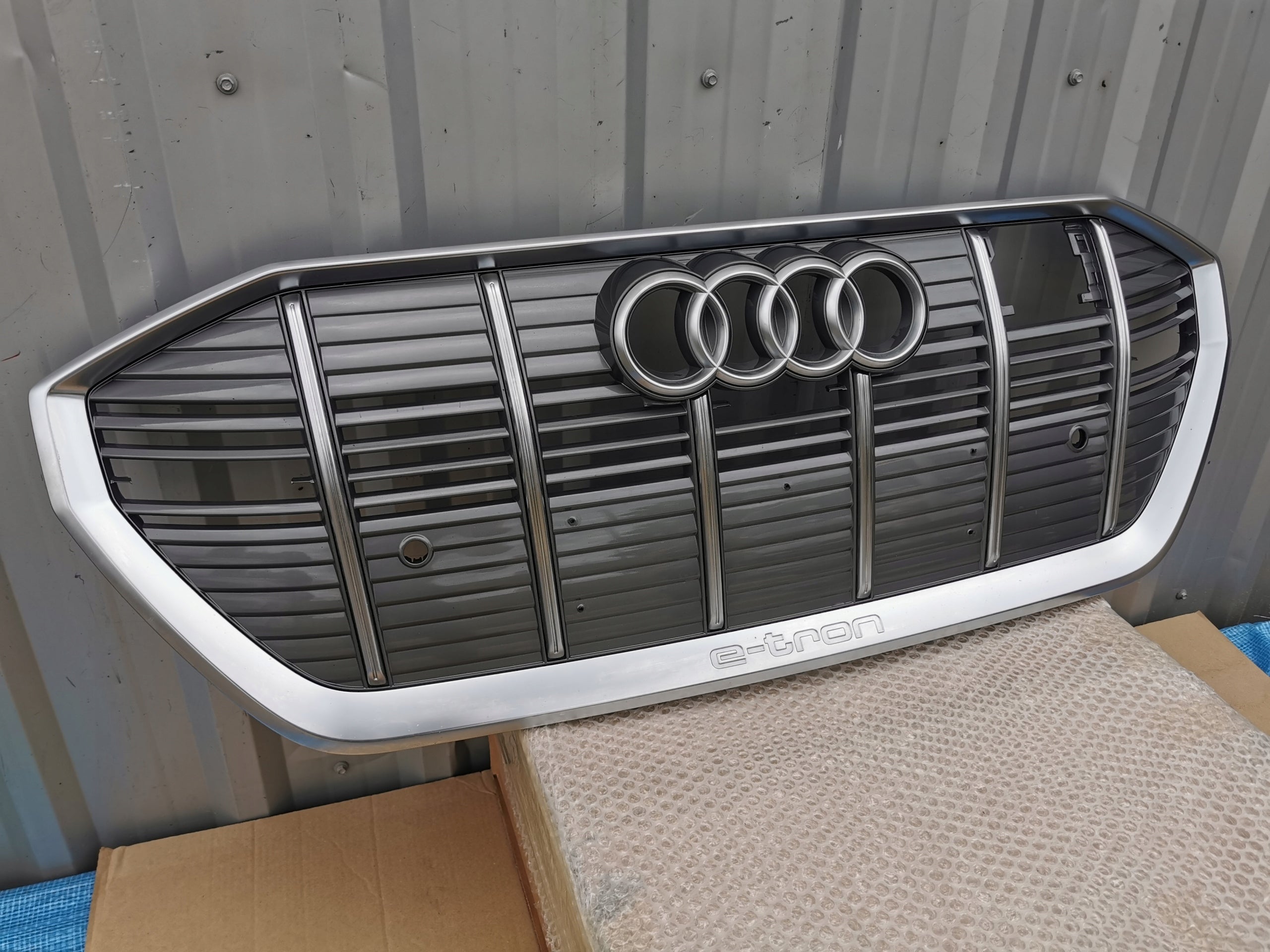 Kühlergrill Audi ETRON 4KE FRONTGRILL 4KE853651AU Kühlergitter