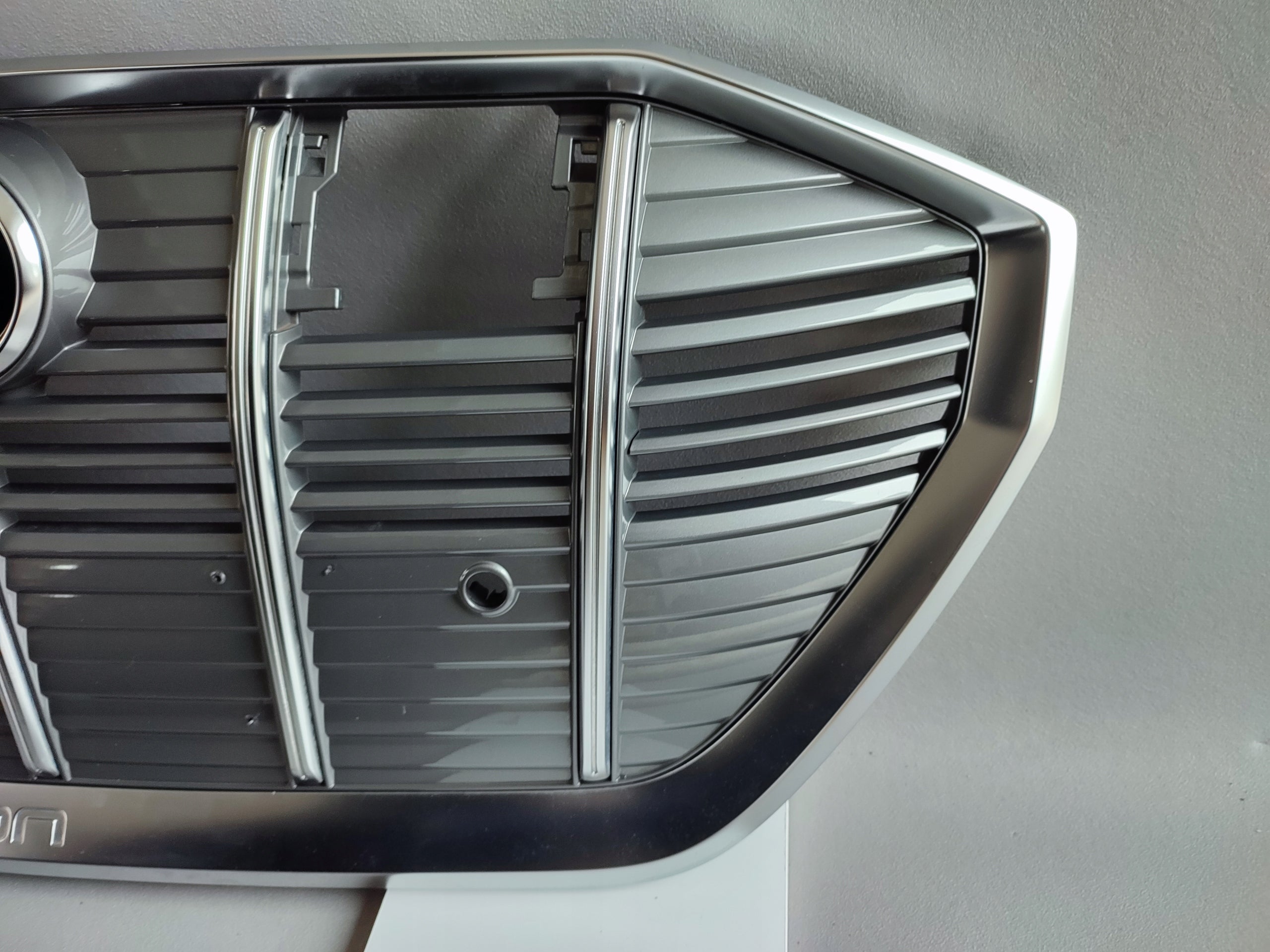 Kühlergrill Audi ETRON E TRON 4KE FRONTGRILL 4KE853651GR Kühlergitter