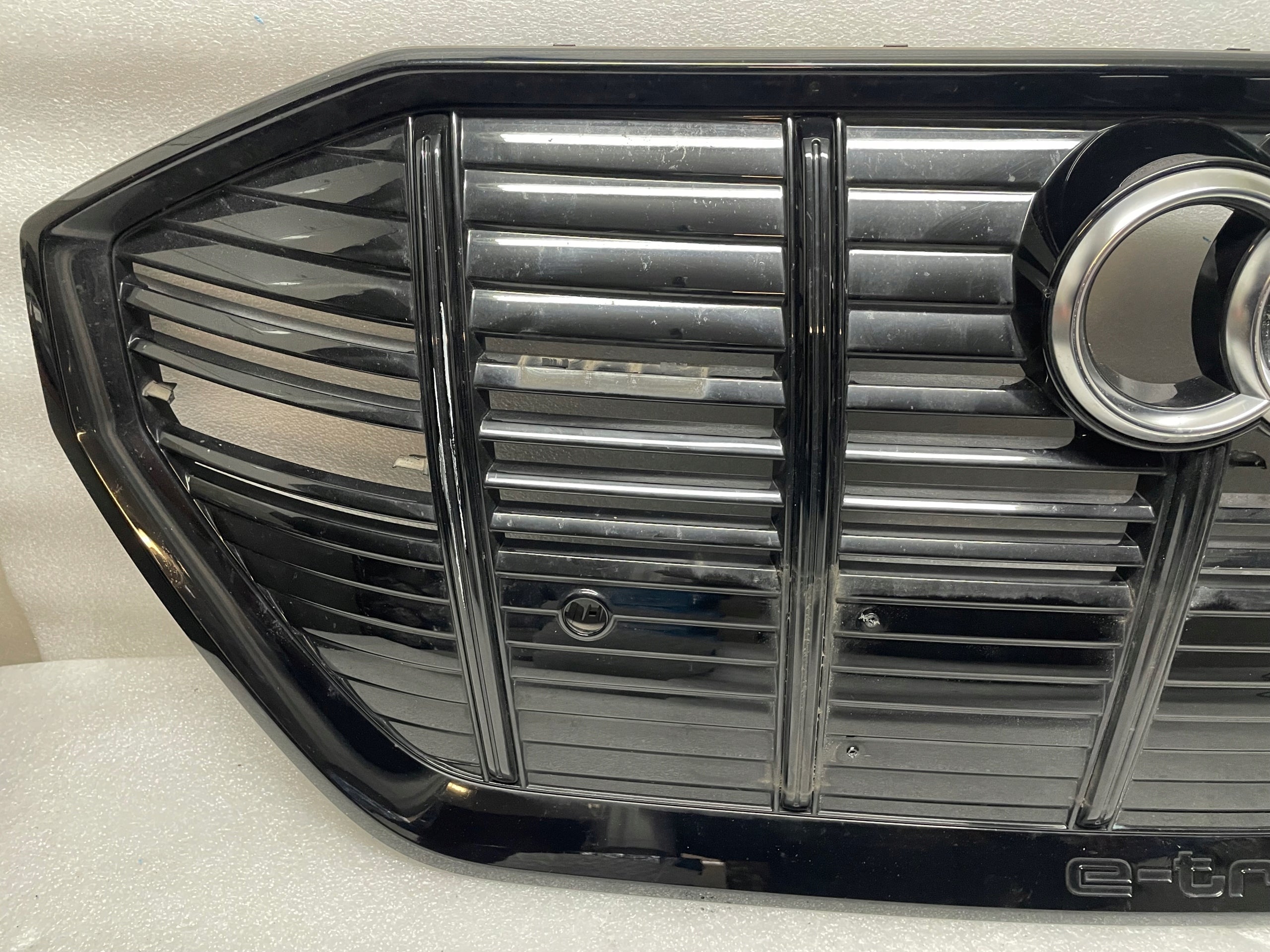 Kühlergrill Audi ETRON 4KE E TRON 4KE FRONTGRILL 4KE8536514K Kühlergitter