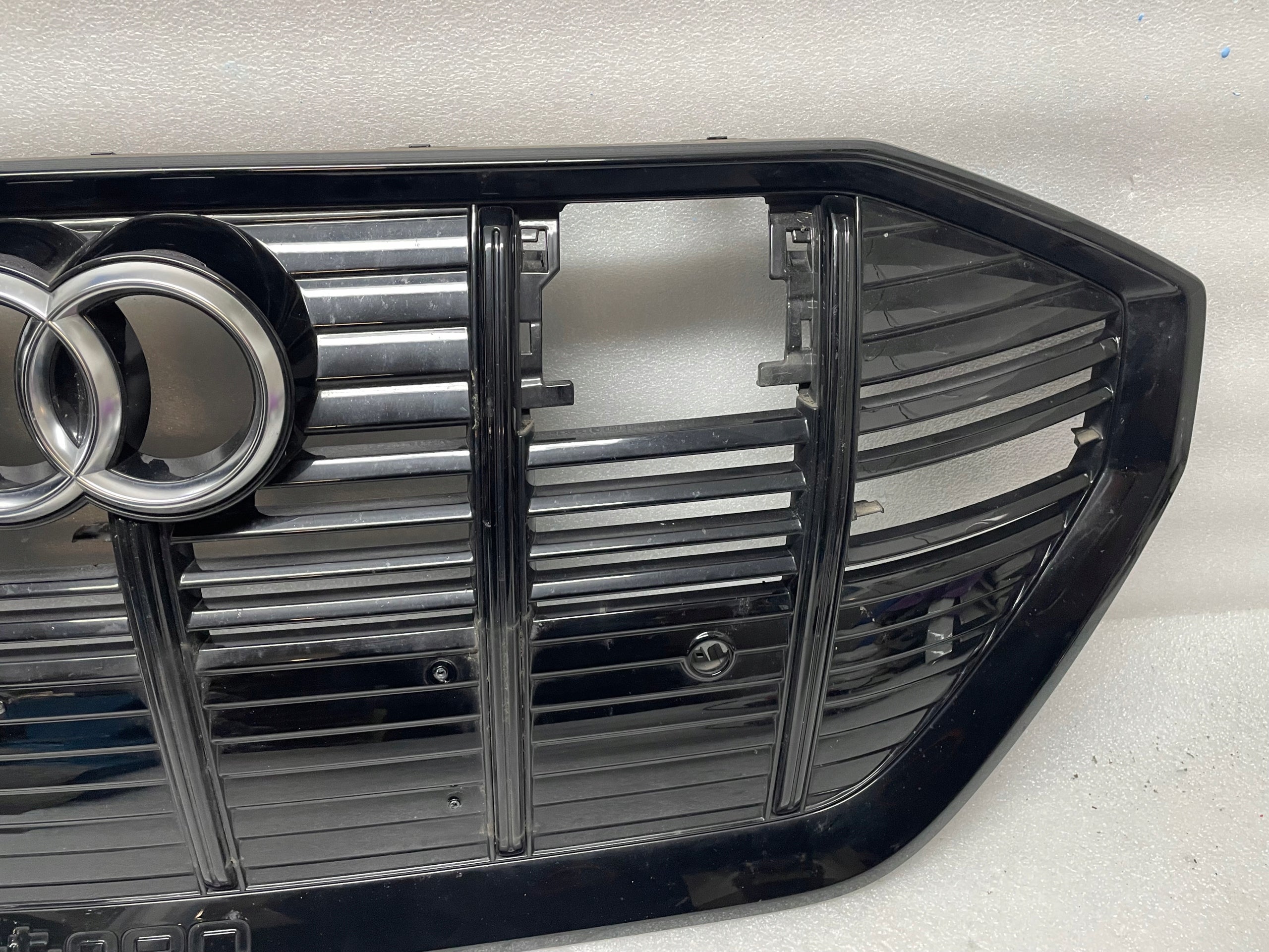 Kühlergrill Audi ETRON 4KE E TRON 4KE FRONTGRILL 4KE8536514K Kühlergitter