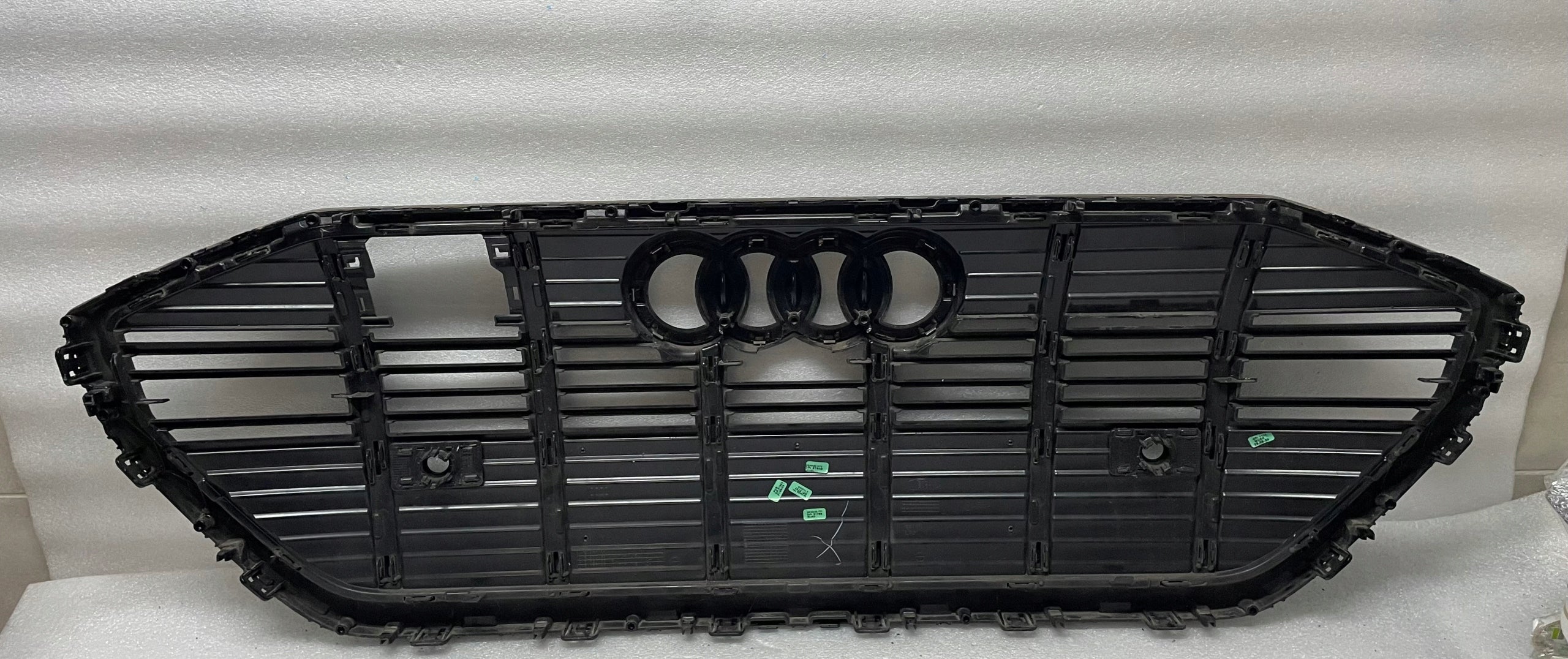 Kühlergrill Audi ETRON 4KE E TRON 4KE FRONTGRILL 4KE8536514K Kühlergitter