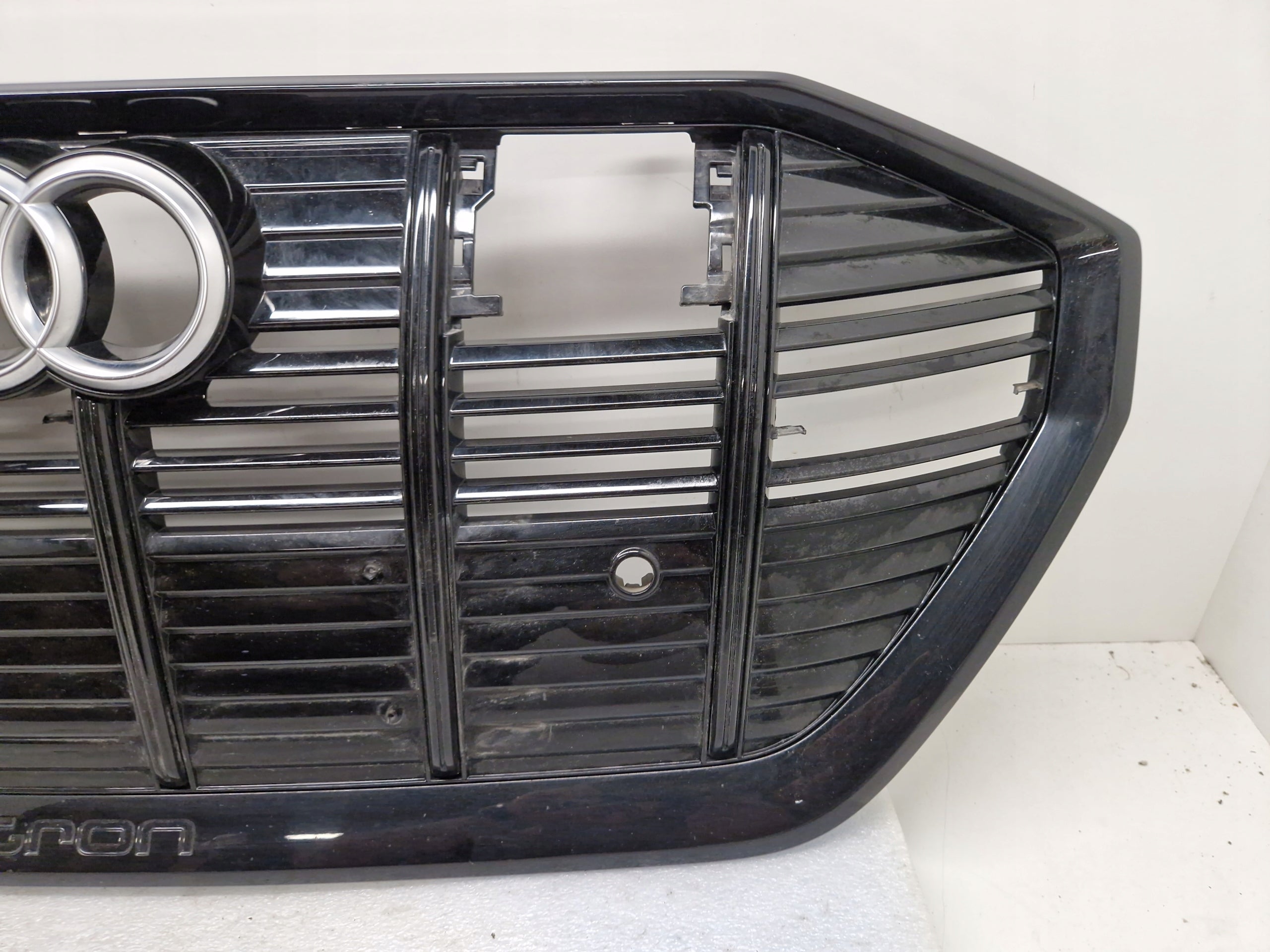 Kühlergrill Audi ETRON 4KE FRONTGRILL 4KE853651 Kühlergitter