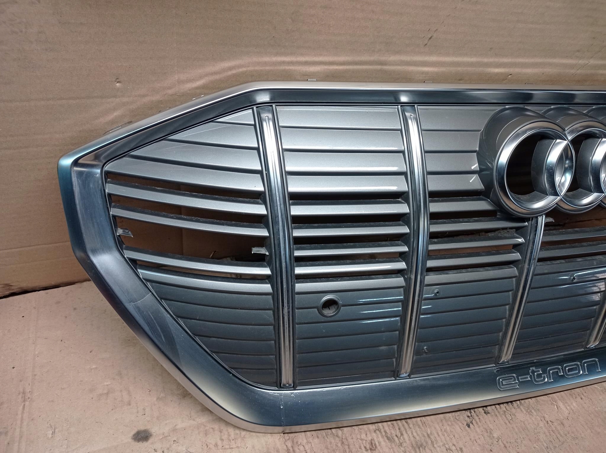 Kühlergrill Audi ETRON 4KE FRONTGRILL 4KE8536514K Kühlergitter