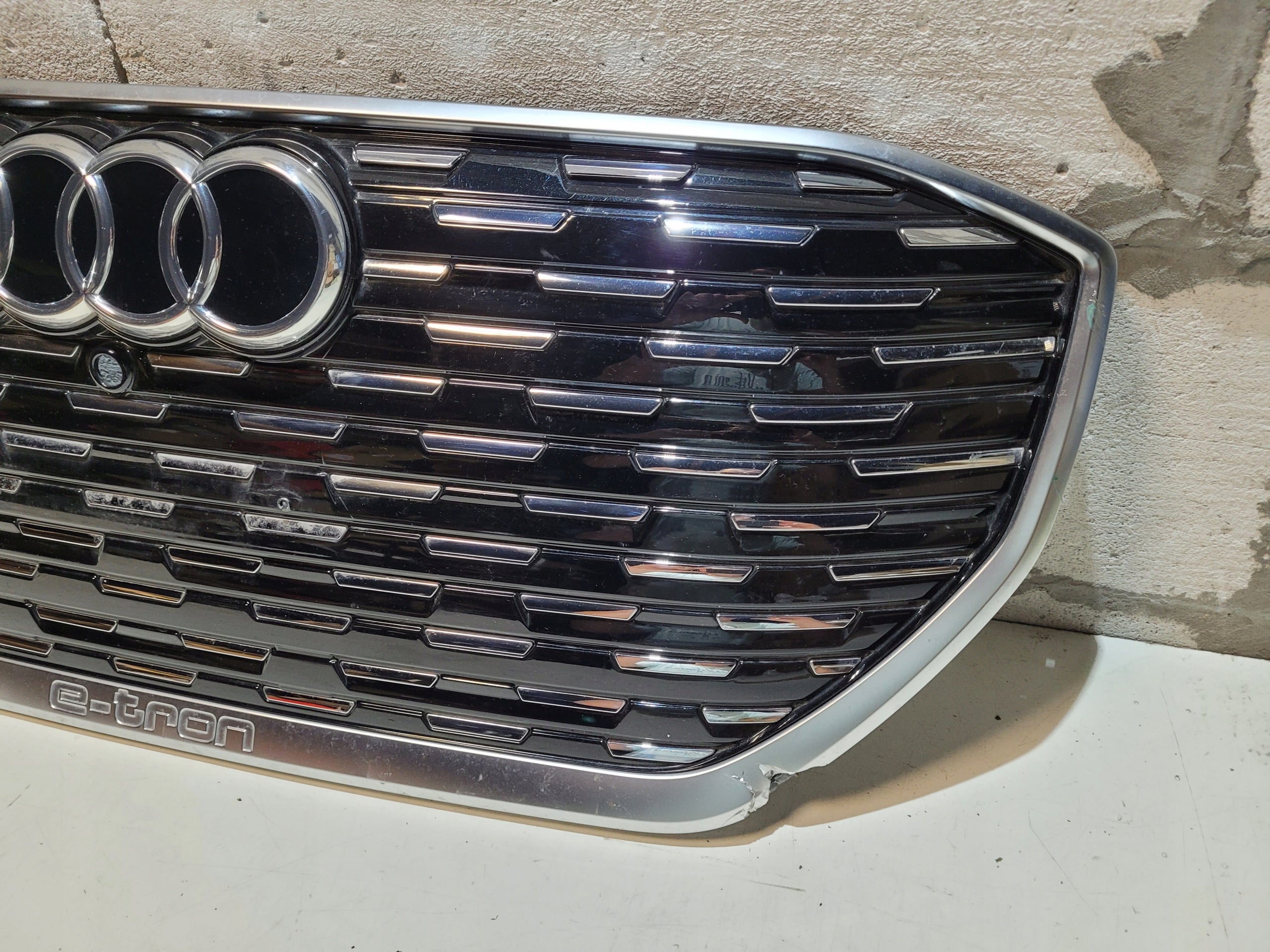 Kühlergrill Audi ETRON Q4 FRONTGRILL 89a853651b Kühlergitter