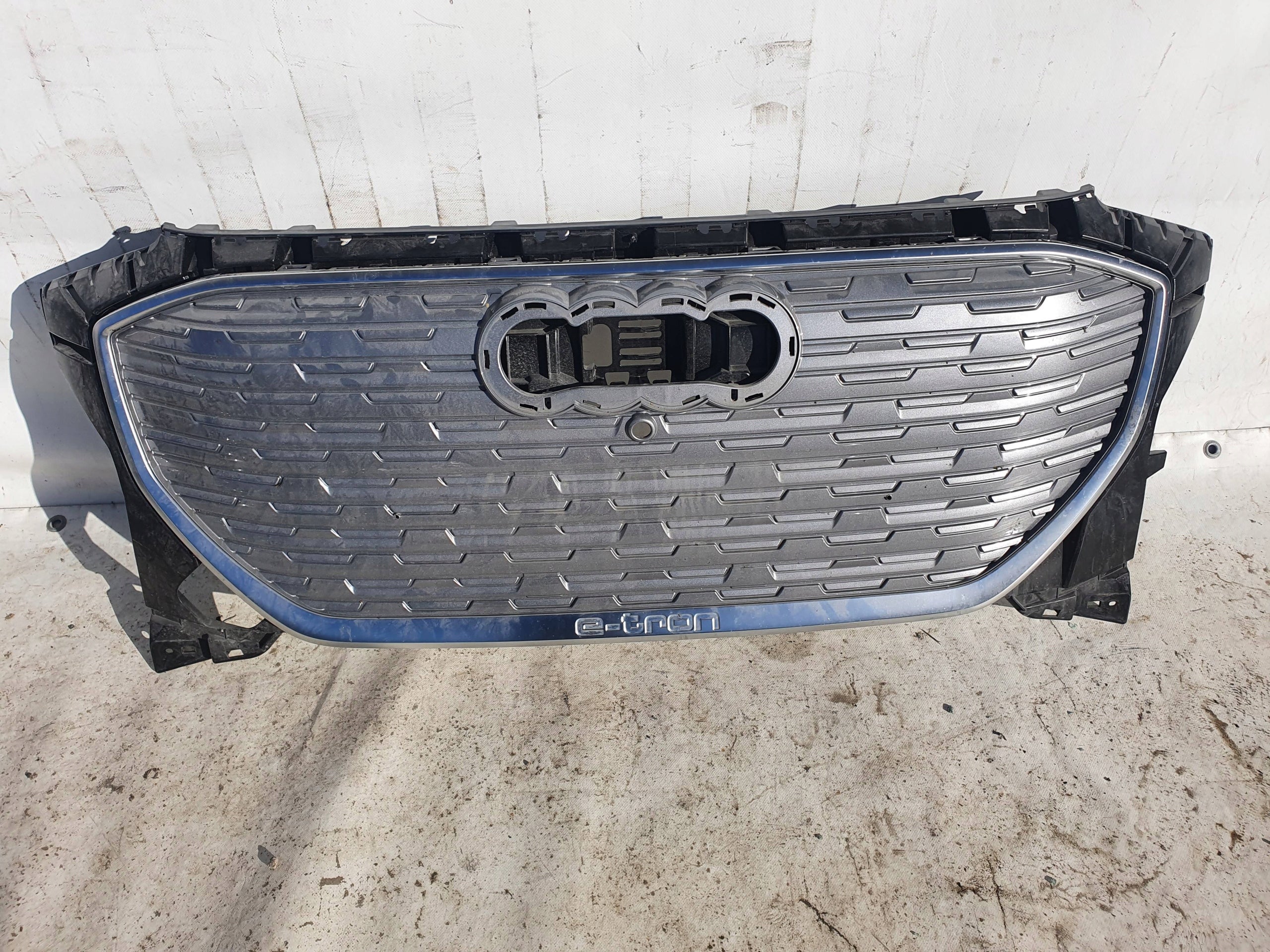  Kühlergrill Audi ETRON Q4 FRONTGRILL 89A807233 Kühlergitter product image