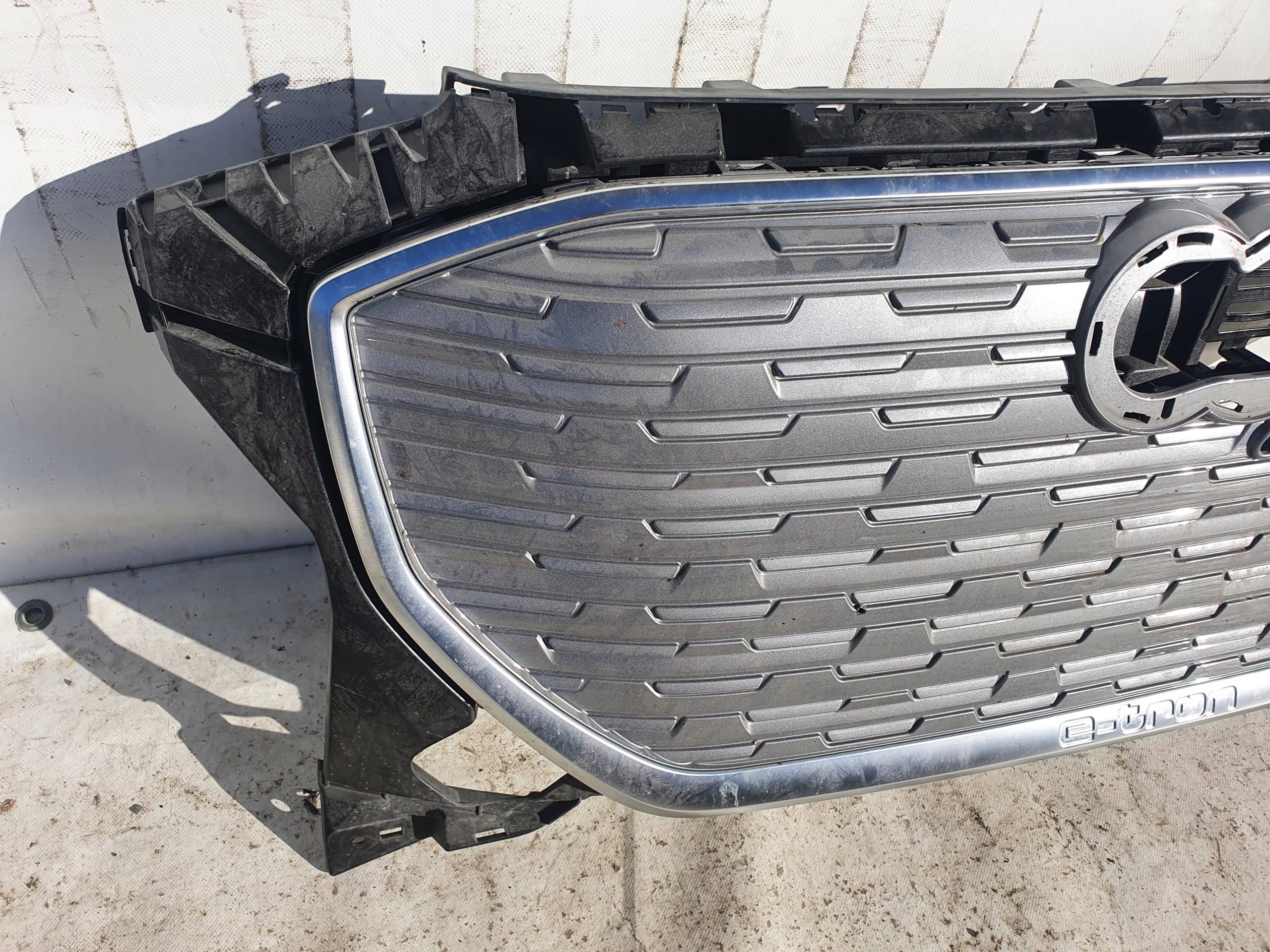 Kühlergrill Audi ETRON Q4 FRONTGRILL 89A807233 Kühlergitter