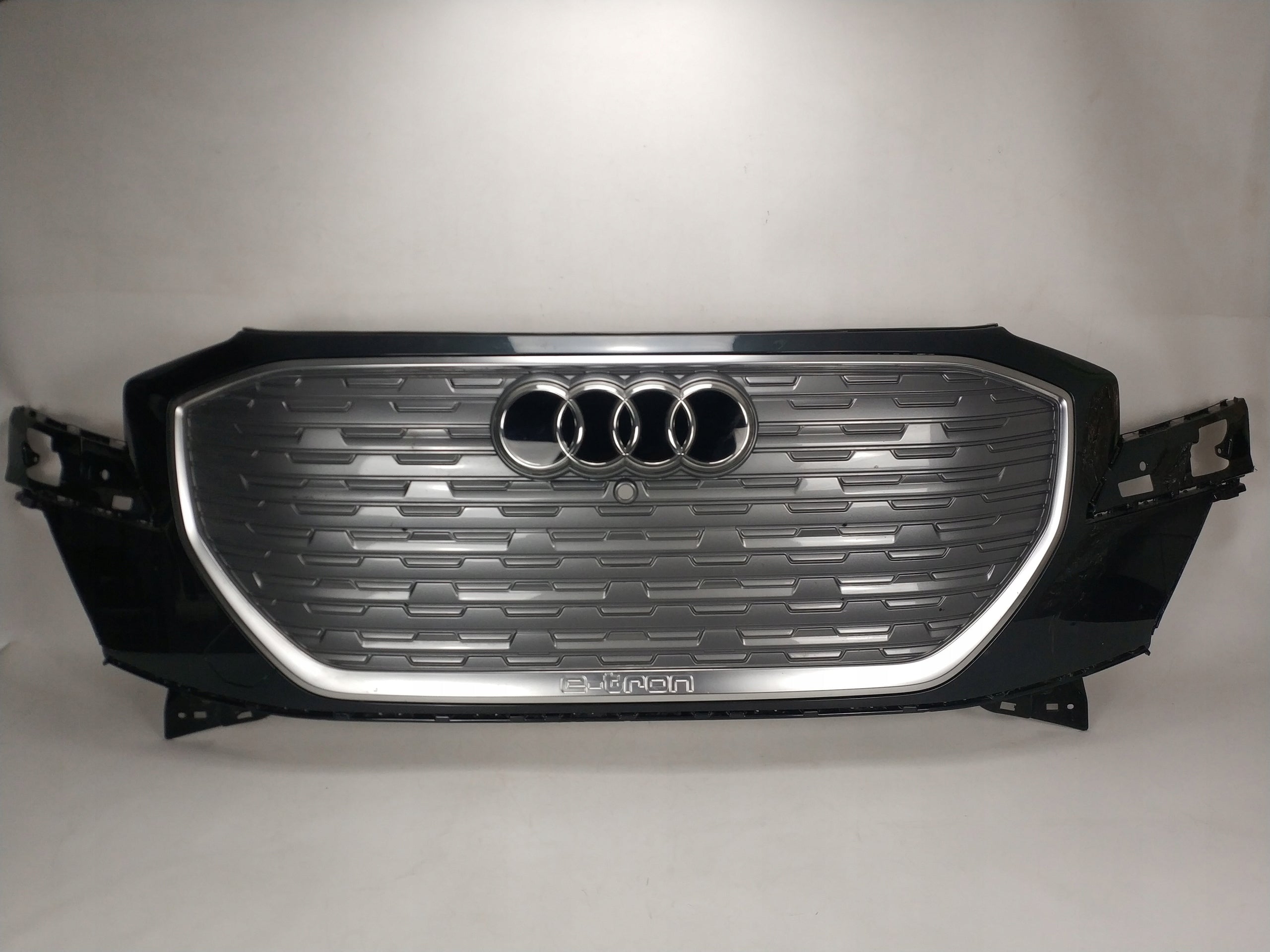  Radiator grille Audi ETRON Q4 FRONT GRILL 89A807725WZ Radiator grille  product image