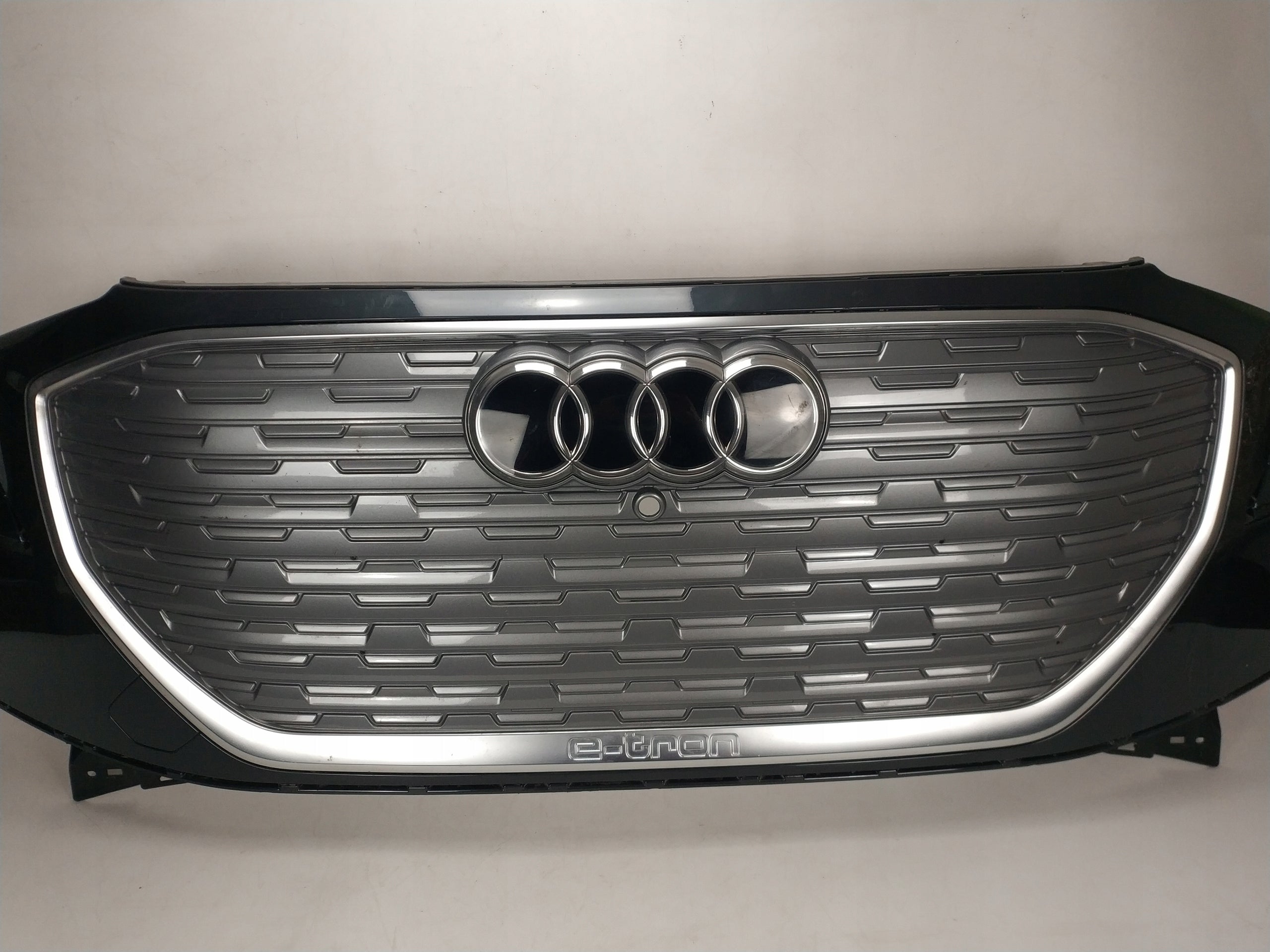 Kühlergrill Audi ETRON Q4 FRONTGRILL 89A807725WZ Kühlergitter