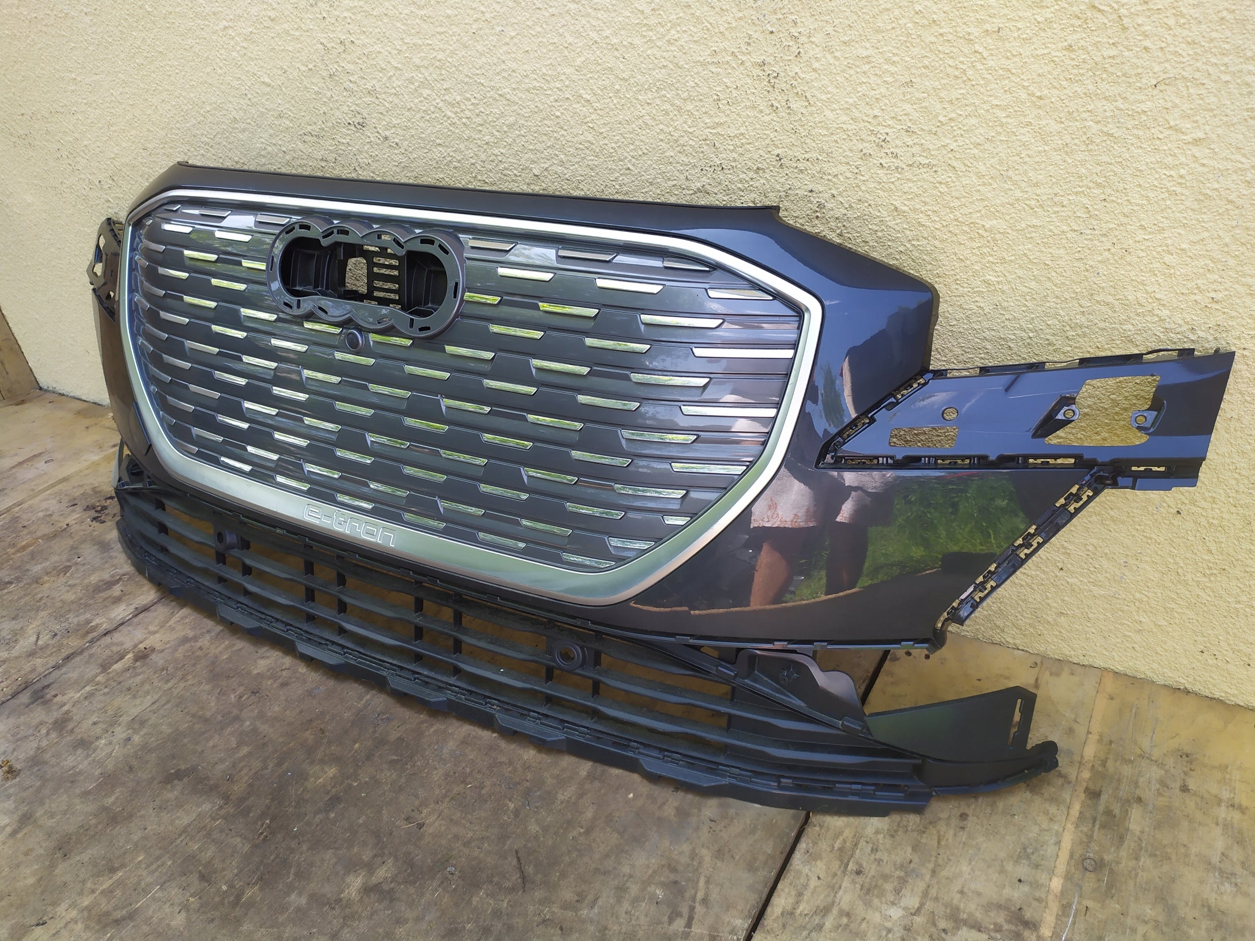 Kühlergrill Audi ETRON Q4 FRONTGRILL 89A80772589 Kühlergitter