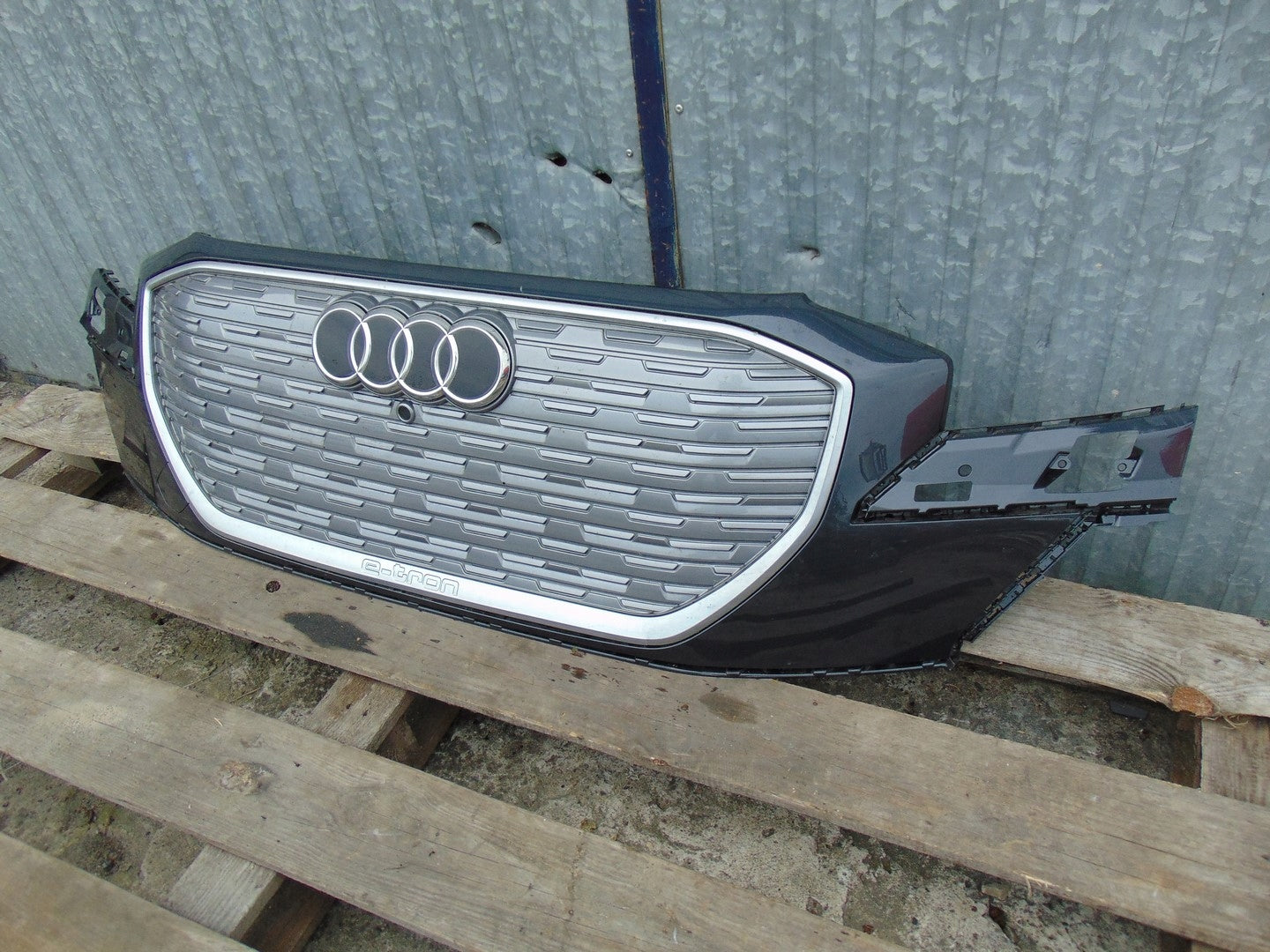 Kühlergrill Audi AM ETRON Q4 FRONTGRILL 89A807725A8 Kühlergitter