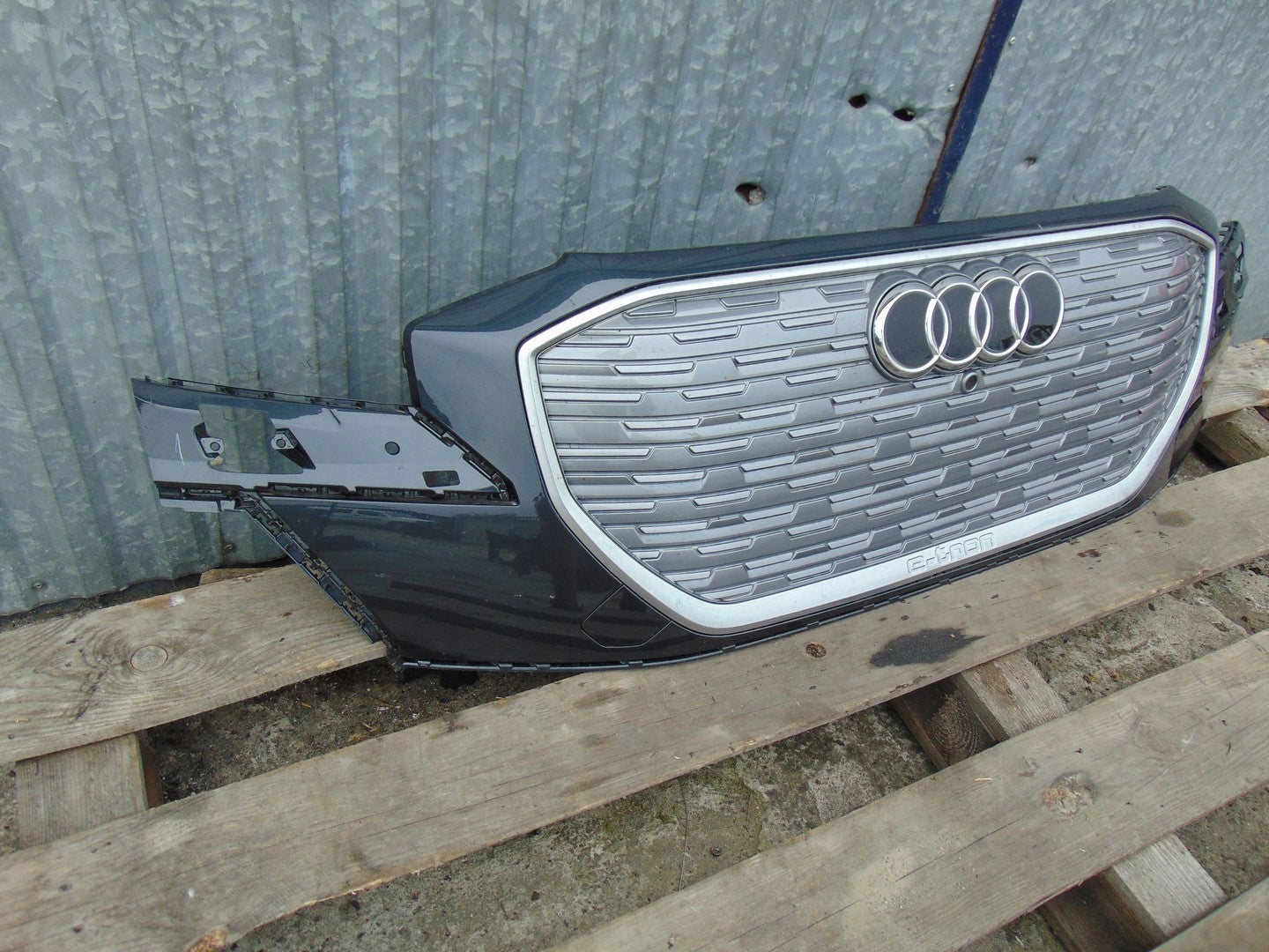 Kühlergrill Audi AM ETRON Q4 FRONTGRILL 89A807725A8 Kühlergitter