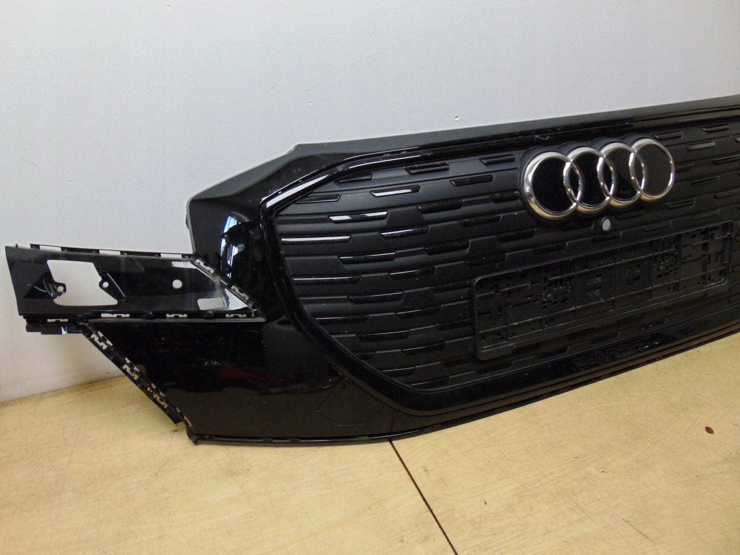 Kühlergrill Audi AM ETRON Q4 FRONTGRILL 89A807725A8 Kühlergitter