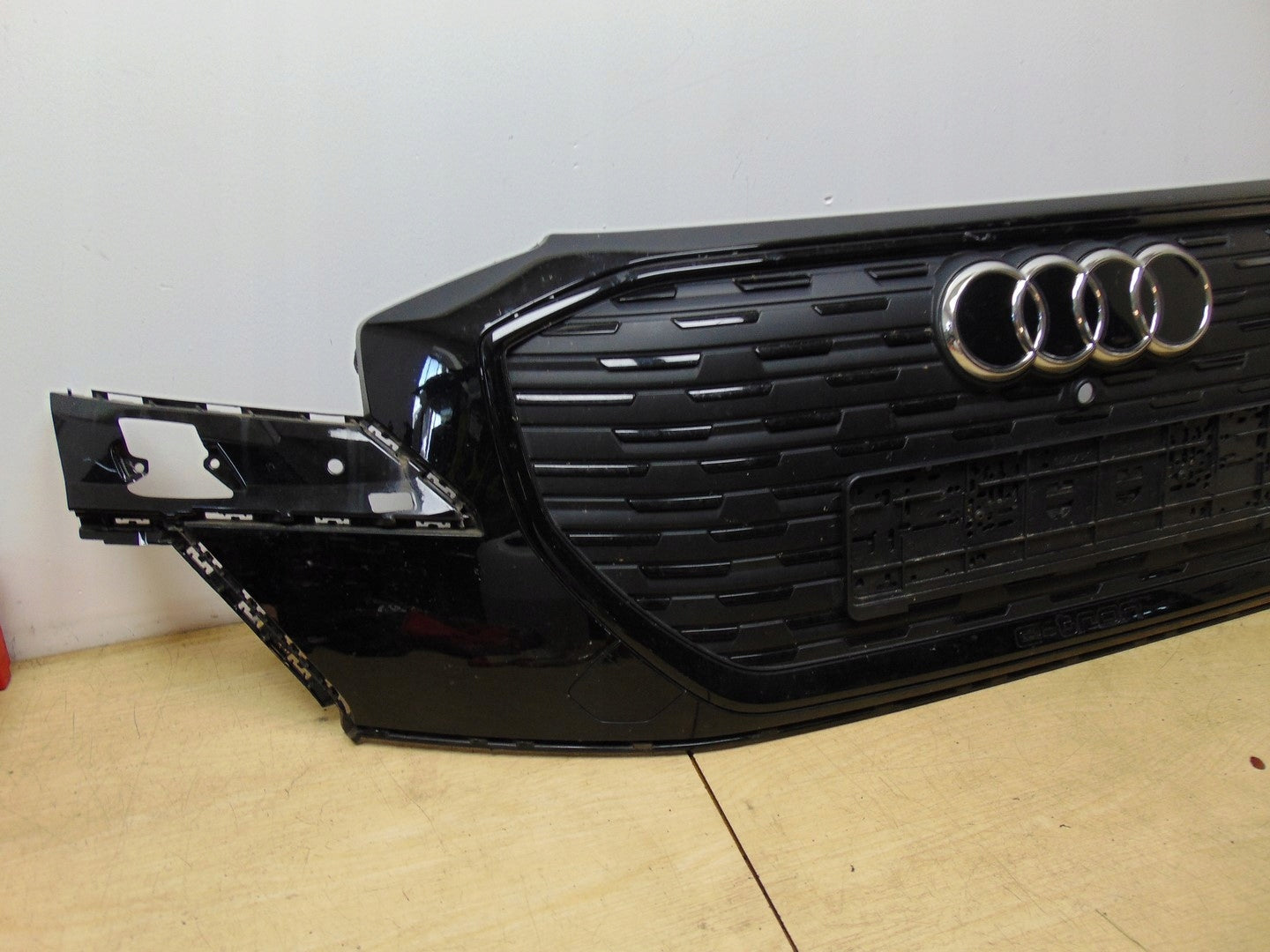 Kühlergrill Audi AM ETRON Q4 FRONTGRILL 89A807725A8 Kühlergitter