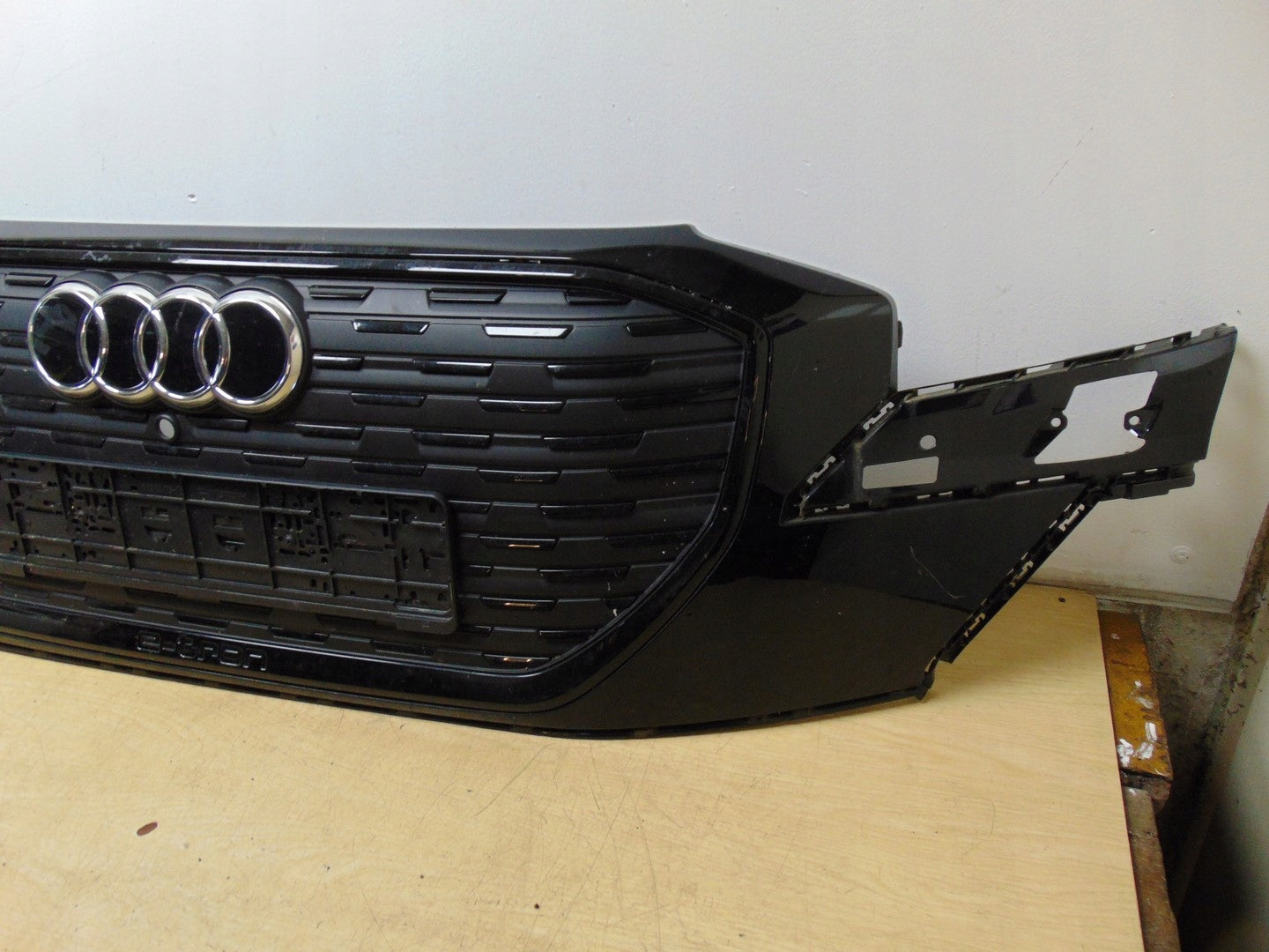 Kühlergrill Audi AM ETRON Q4 FRONTGRILL 89A807725A8 Kühlergitter