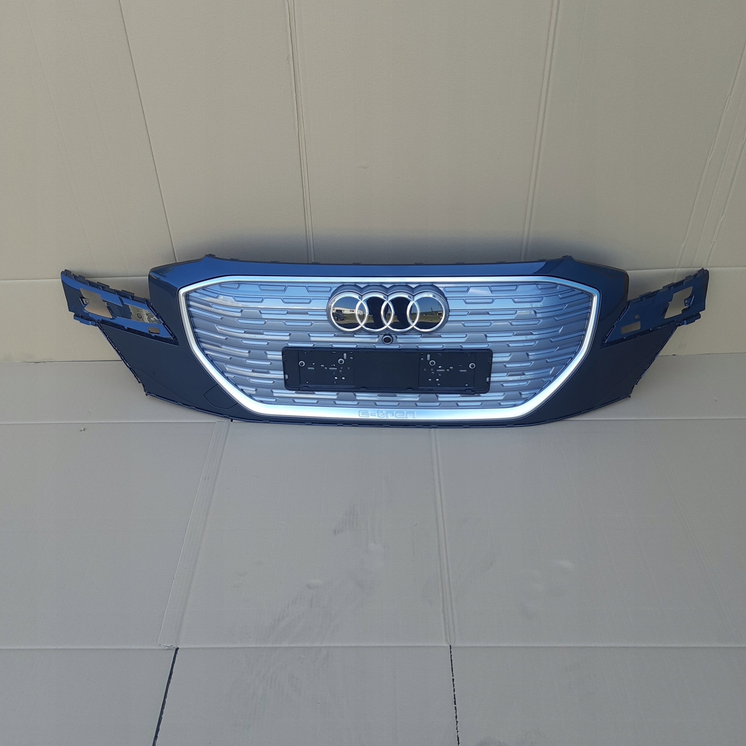 Kühlergrill Audi ETRON Q4 FRONTGRILL 89A807725AG Kühlergitter