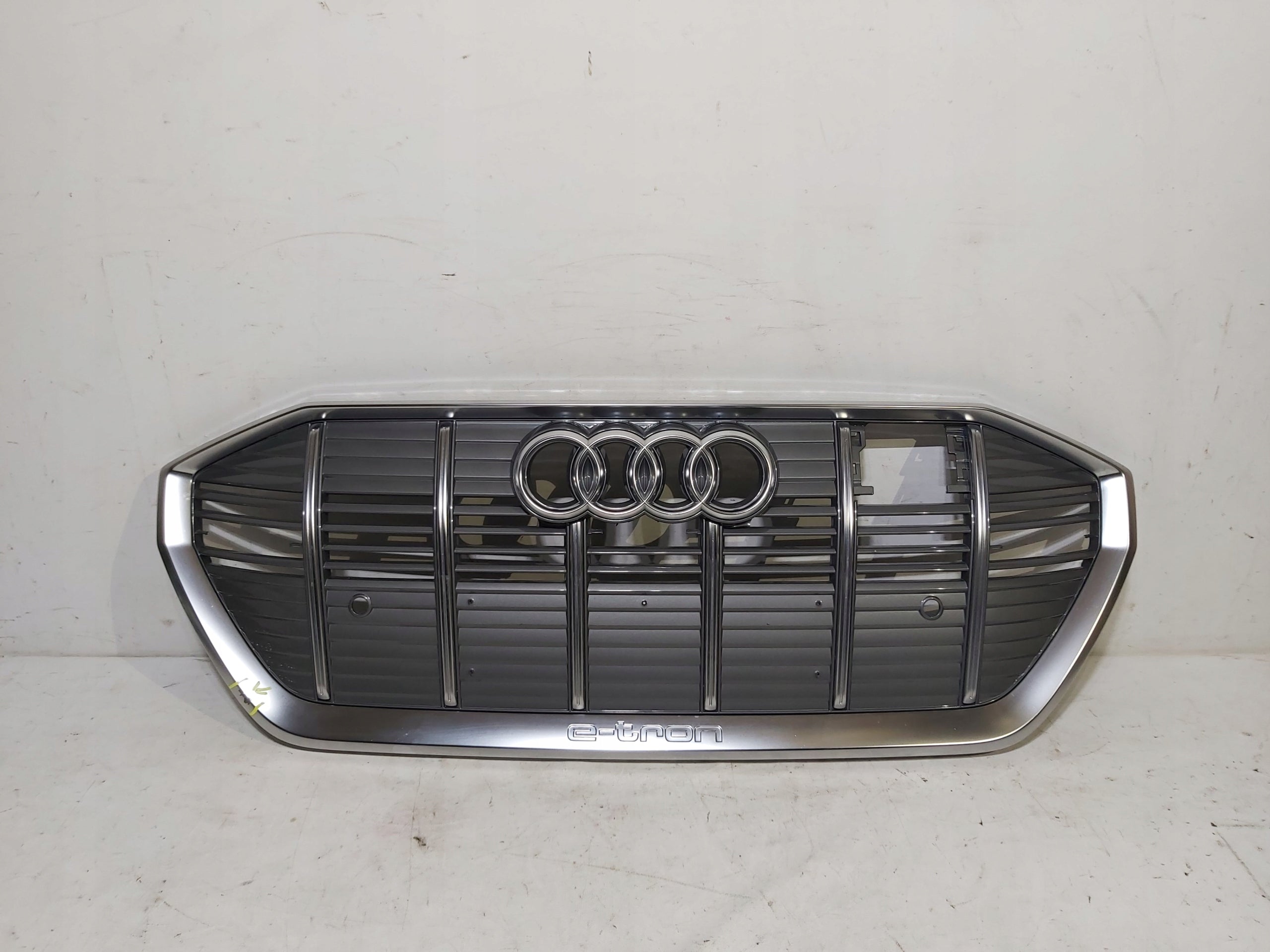  Kühlergrill Audi ETRON 4KE FRONTGRILL Kühlergitter product image