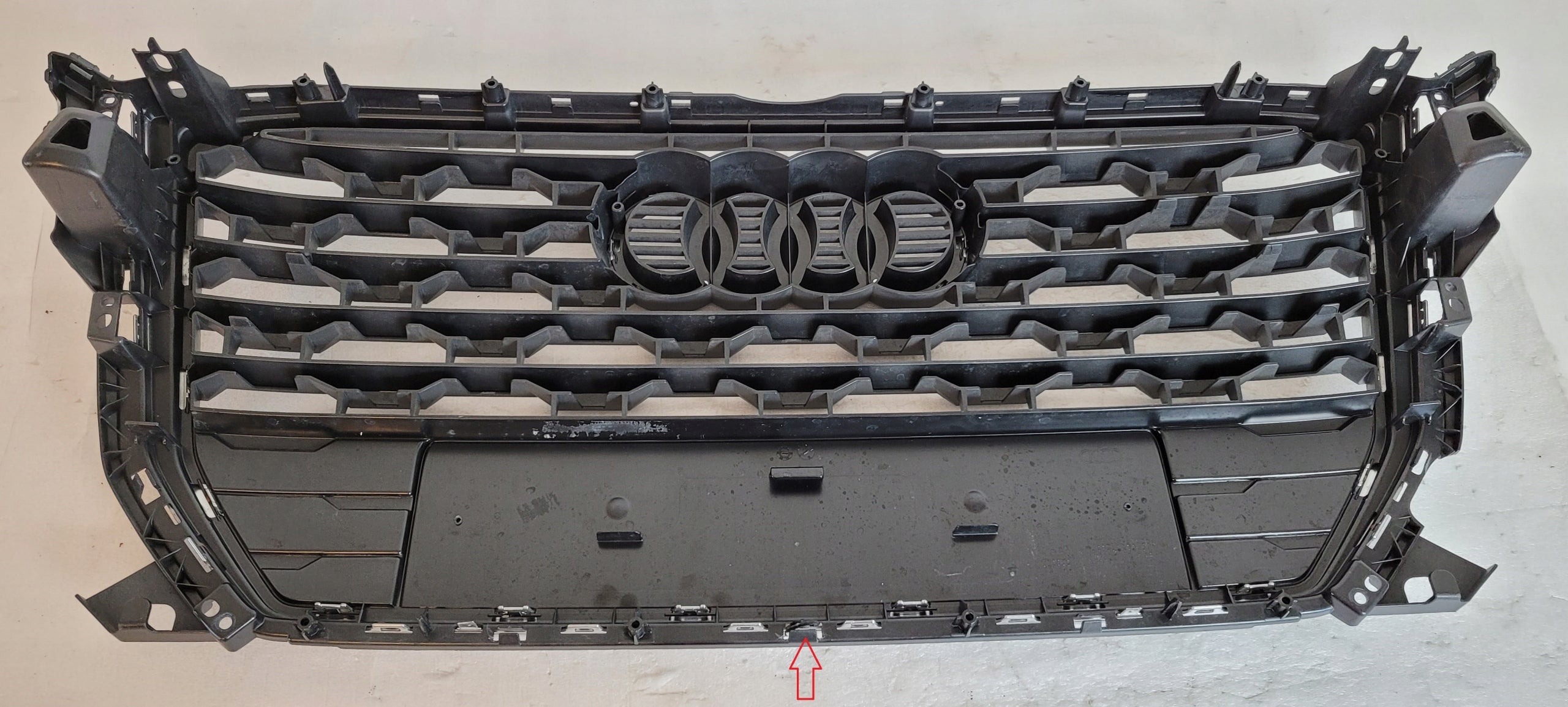 Kühlergrill Audi Q2 81A FRONTGRILL 81A853651 Kühlergitter