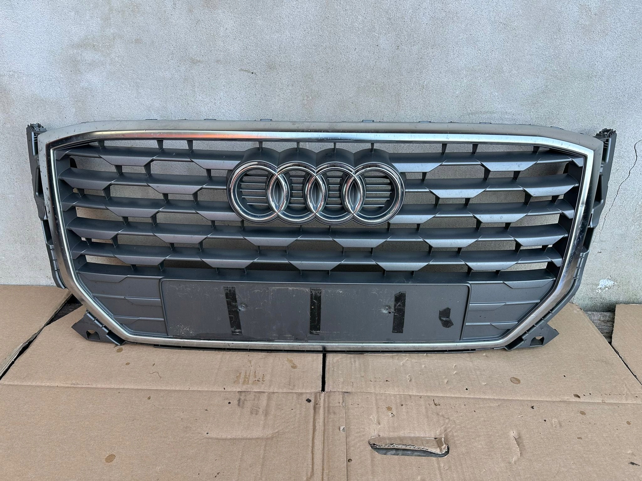 Kühlergrill Audi Q2 FRONTGRILL Kühlergitter