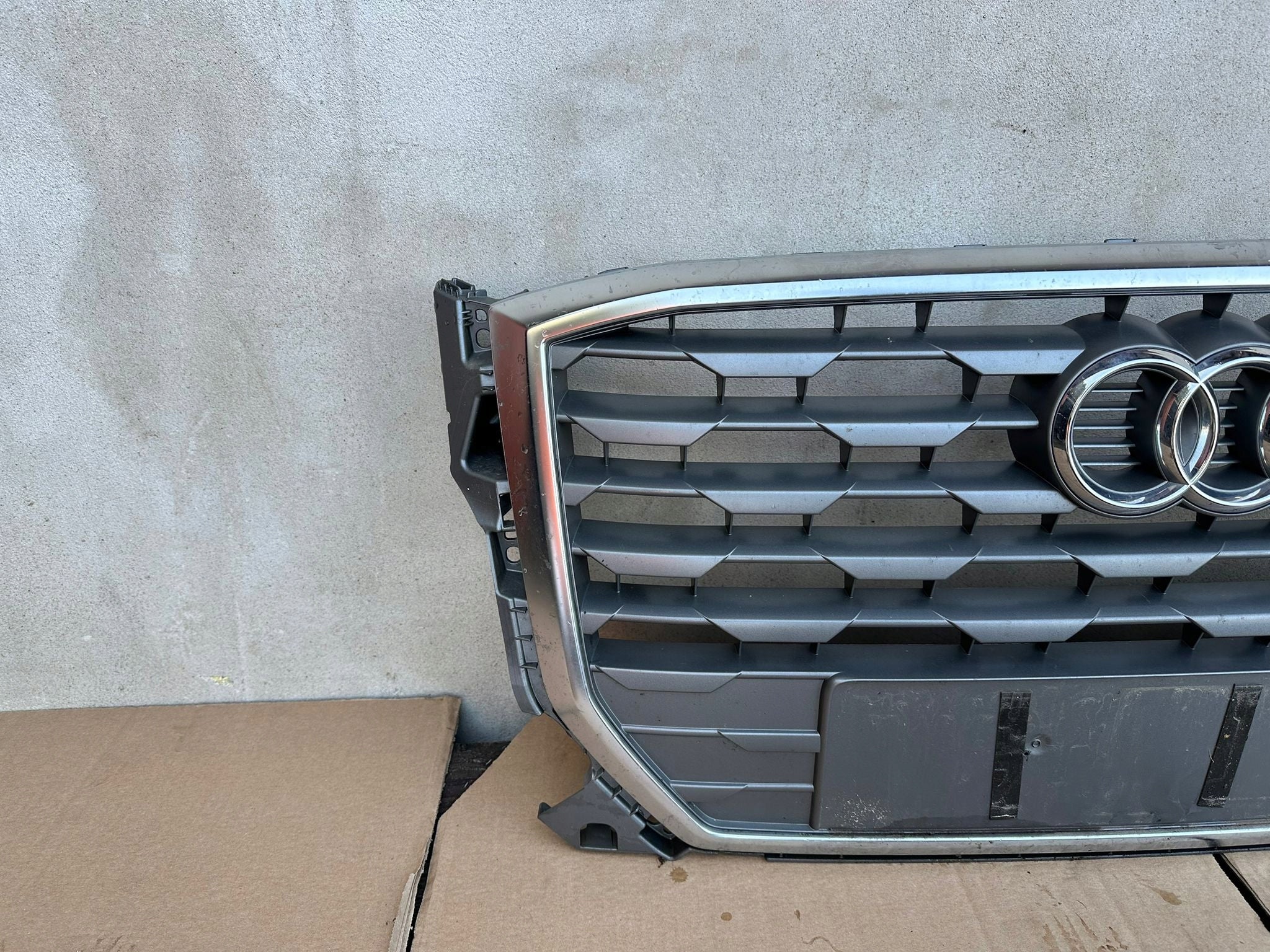 Kühlergrill Audi Q2 FRONTGRILL Kühlergitter