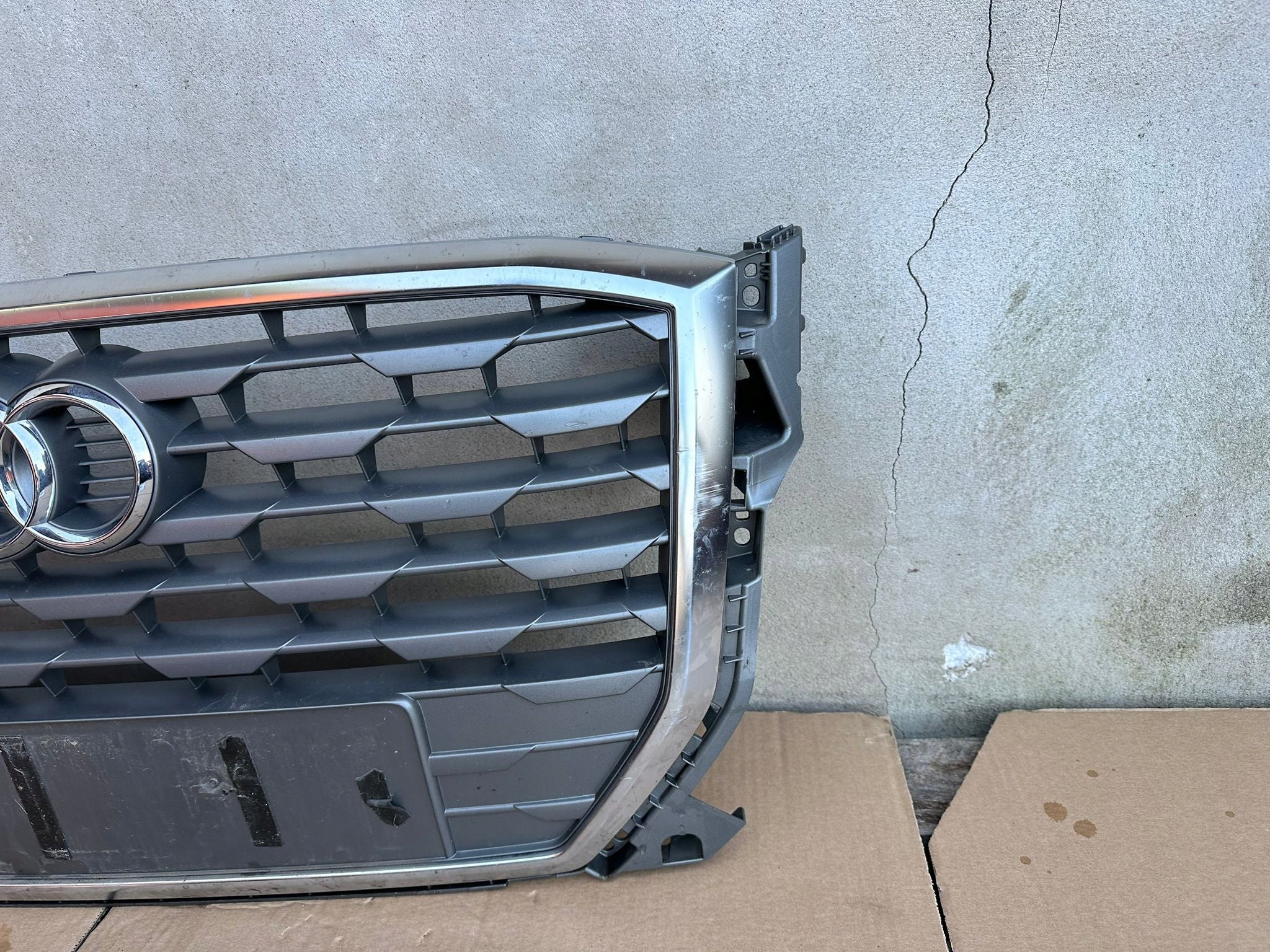 Kühlergrill Audi Q2 FRONTGRILL Kühlergitter