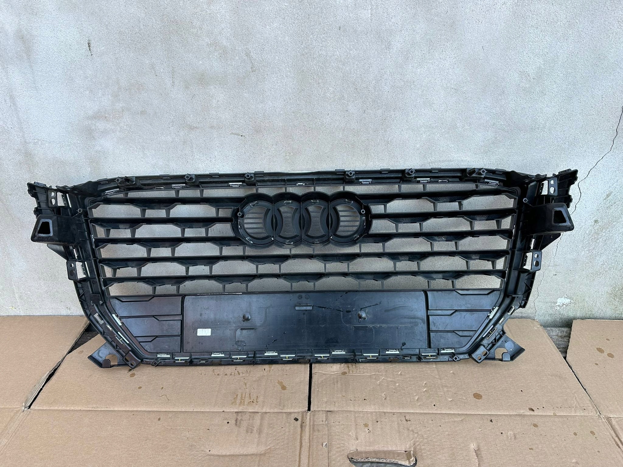 Kühlergrill Audi Q2 FRONTGRILL Kühlergitter