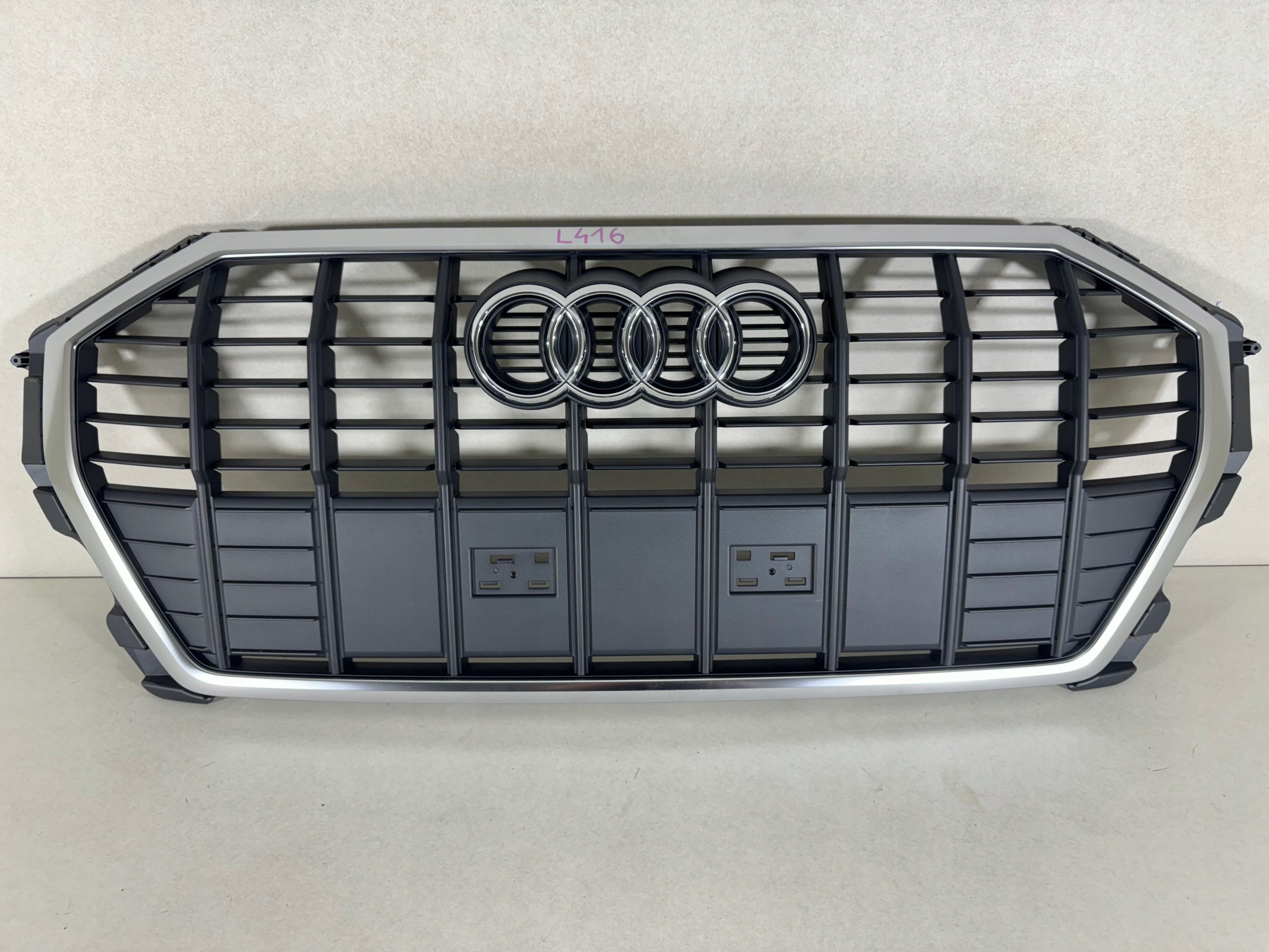 Kühlergrill Audi Q3 83A FRONTGRILL 83A853651A4 Kühlergitter