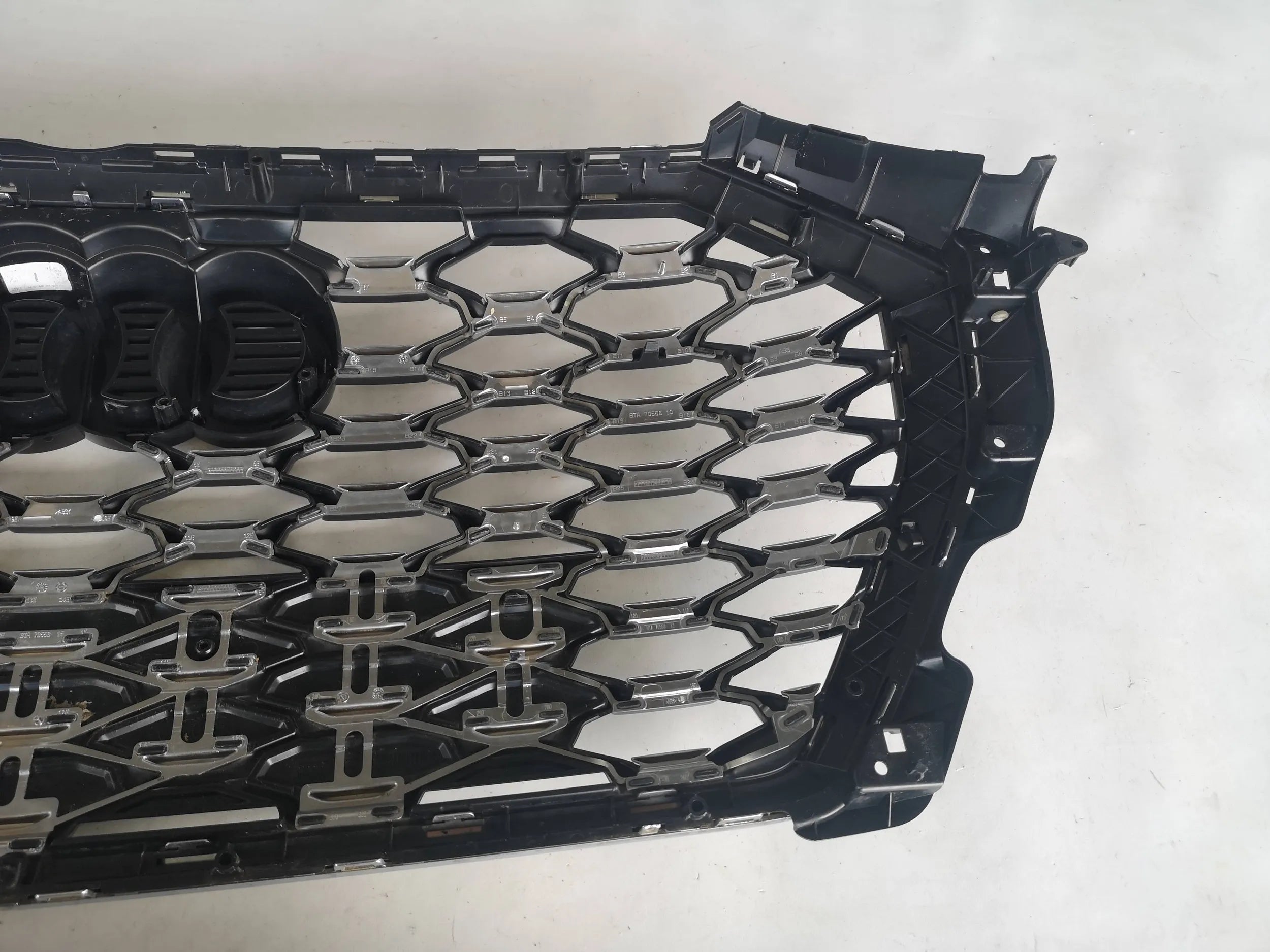 Kühlergrill Audi AM Q3 83A FRONTGRILL 83A853651B Kühlergitter