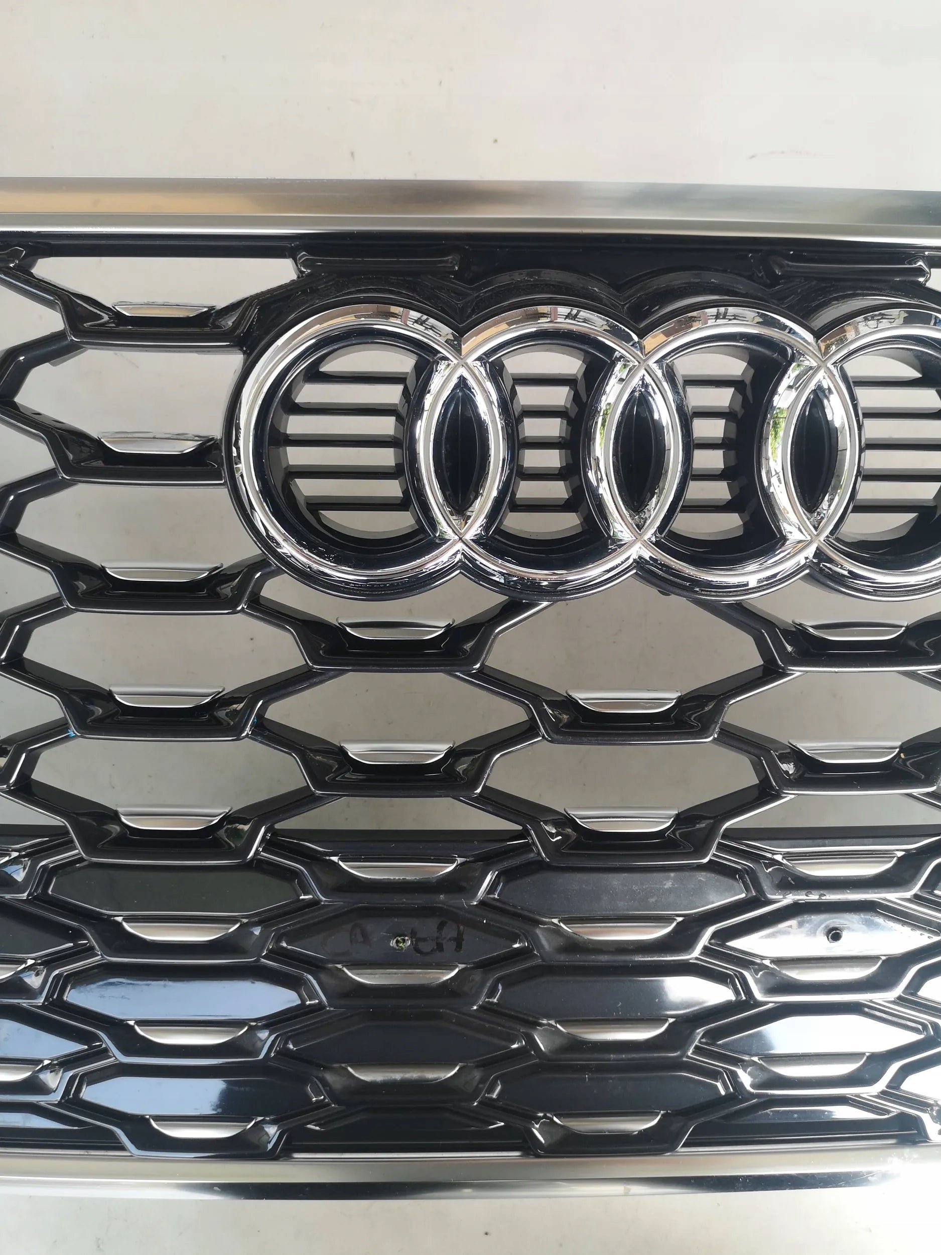 Kühlergrill Audi AM Q3 83A FRONTGRILL 83A853651B Kühlergitter