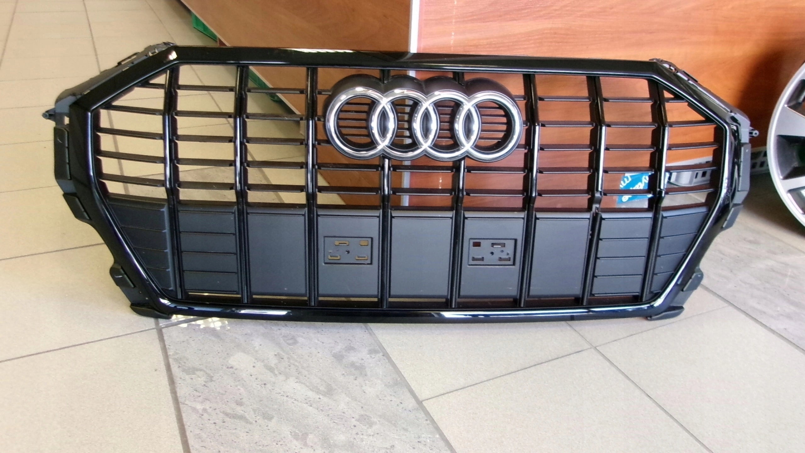  Kühlergrill Audi Q3 83A FRONTGRILL 83A853651E Kühlergitter product image