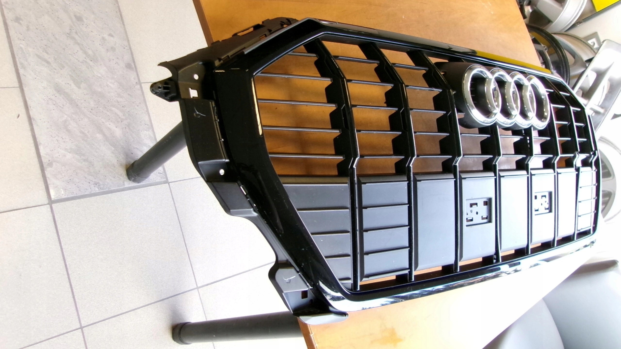 Kühlergrill Audi Q3 83A FRONTGRILL 83A853651E Kühlergitter