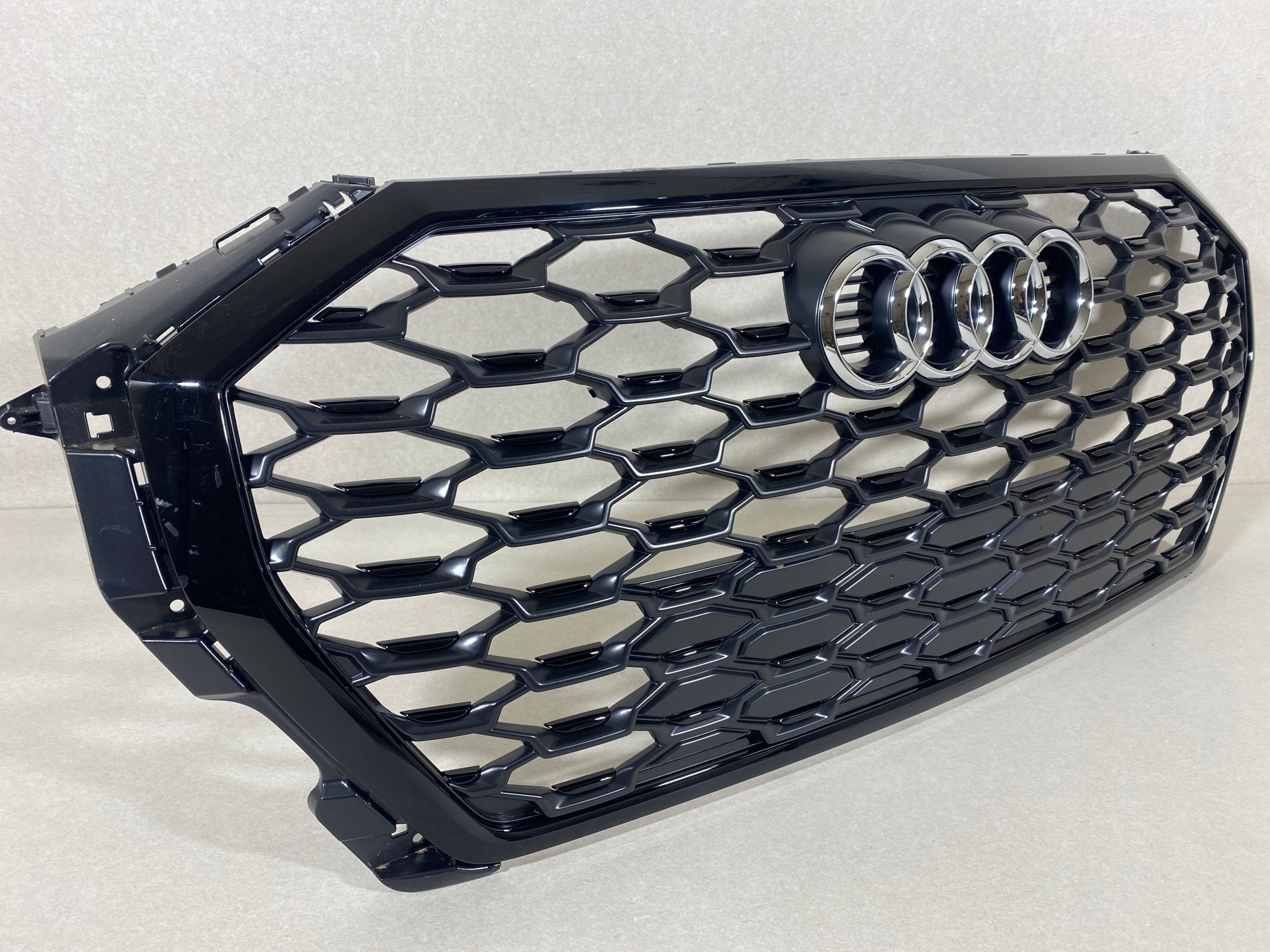 Kühlergrill Audi SQ3 FRONTGRILL 83F85365183 Kühlergitter