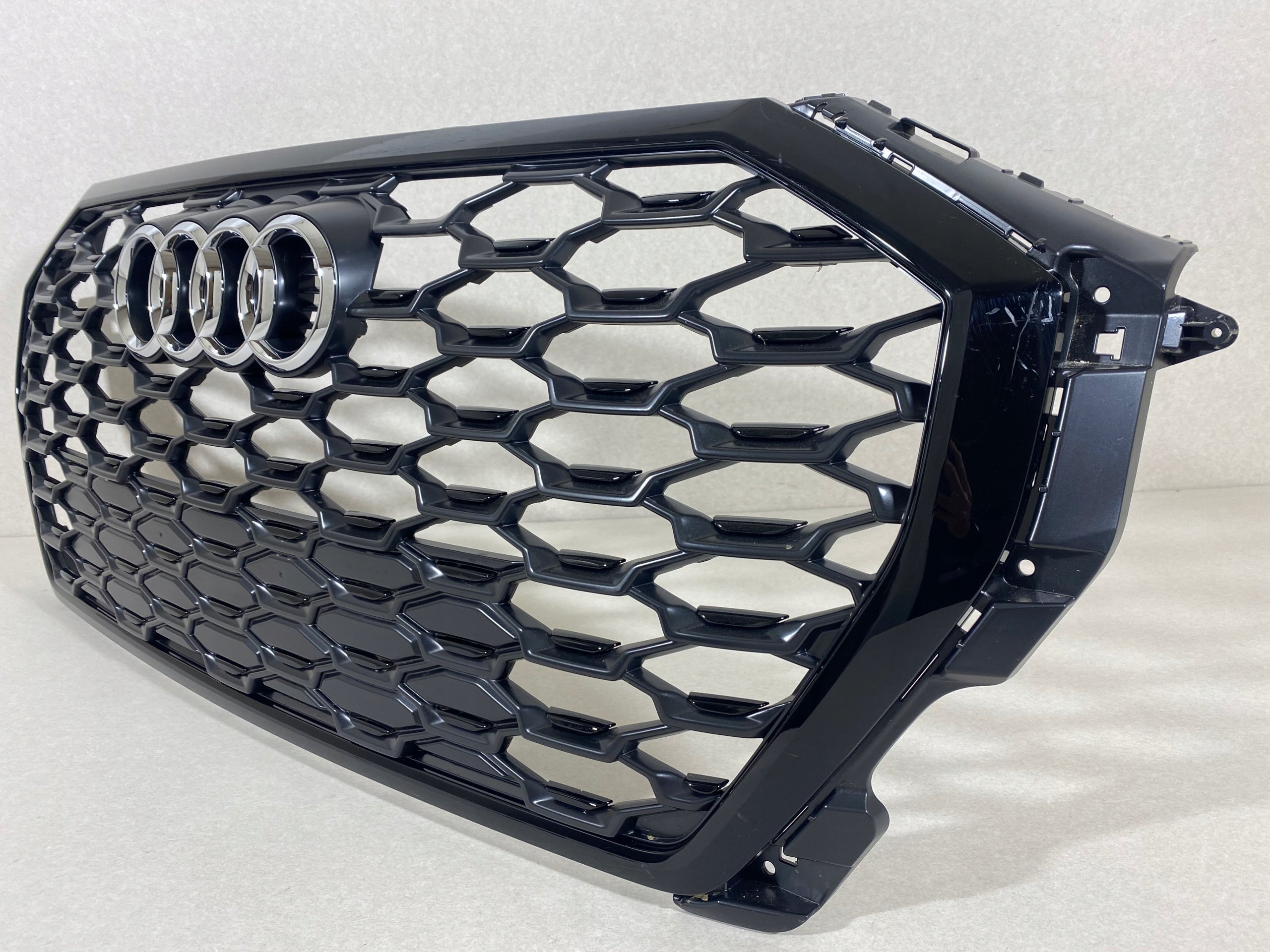 Kühlergrill Audi SQ3 FRONTGRILL 83F85365183 Kühlergitter