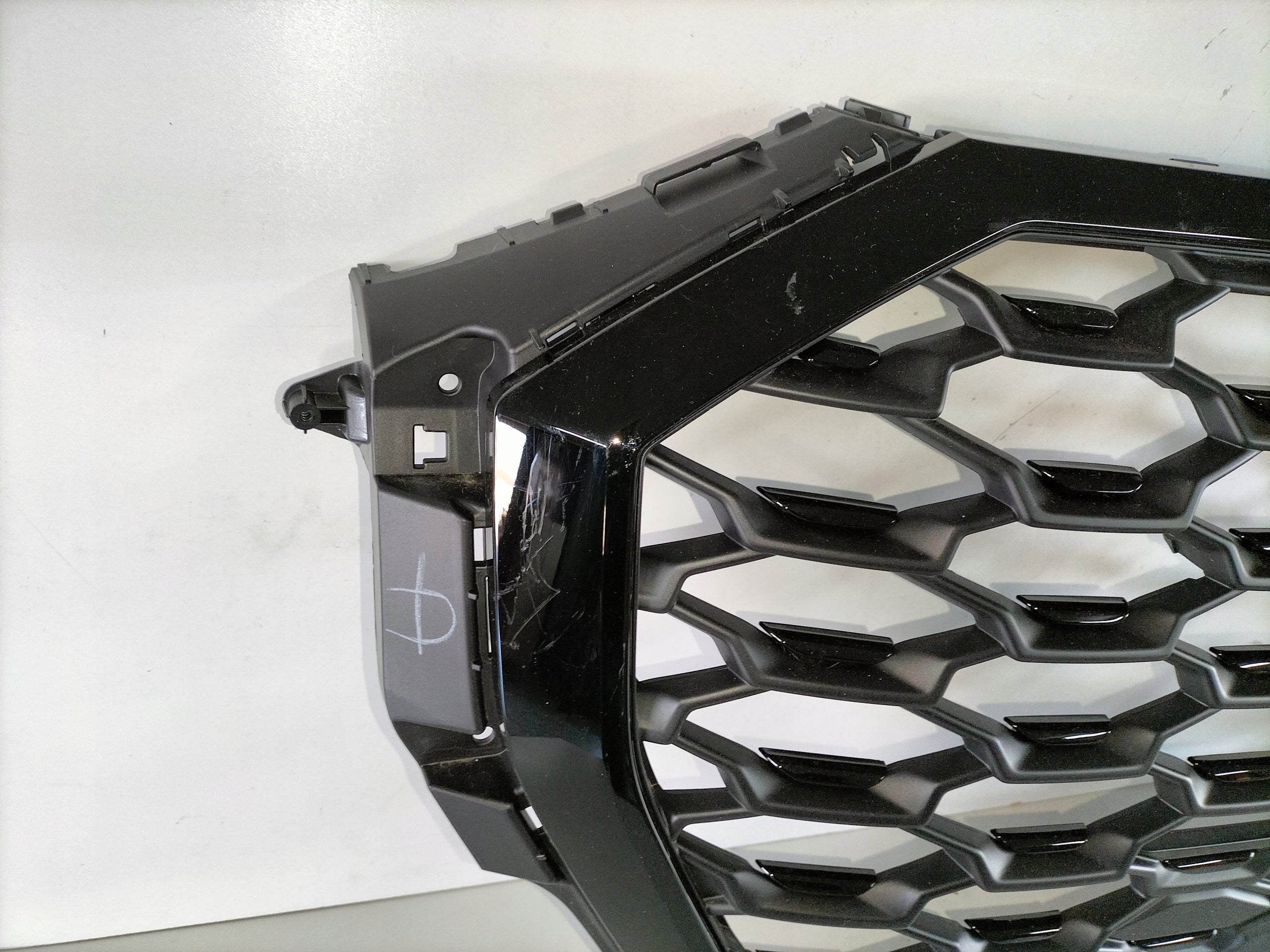 Kühlergrill Audi Q3 FRONTGRILL 83F85365183 Kühlergitter