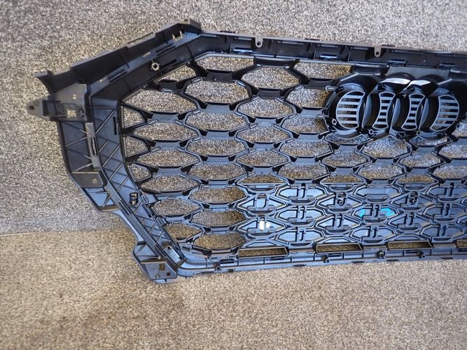 Kühlergrill Audi Q3 FRONTGRILL 83F853651C8 Kühlergitter