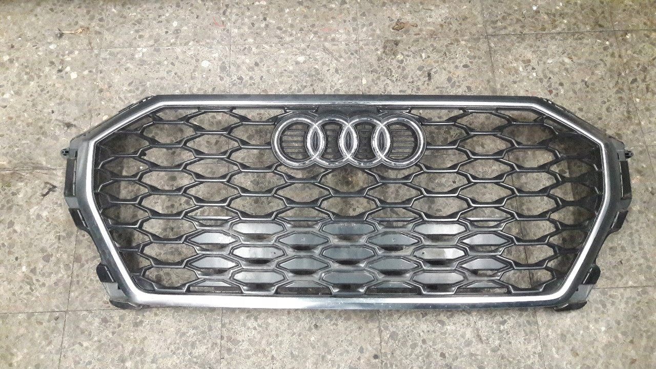  Grille de radiateur Audi Q3 FRONTGRILL 83f853651 Grille de radiateur  product image