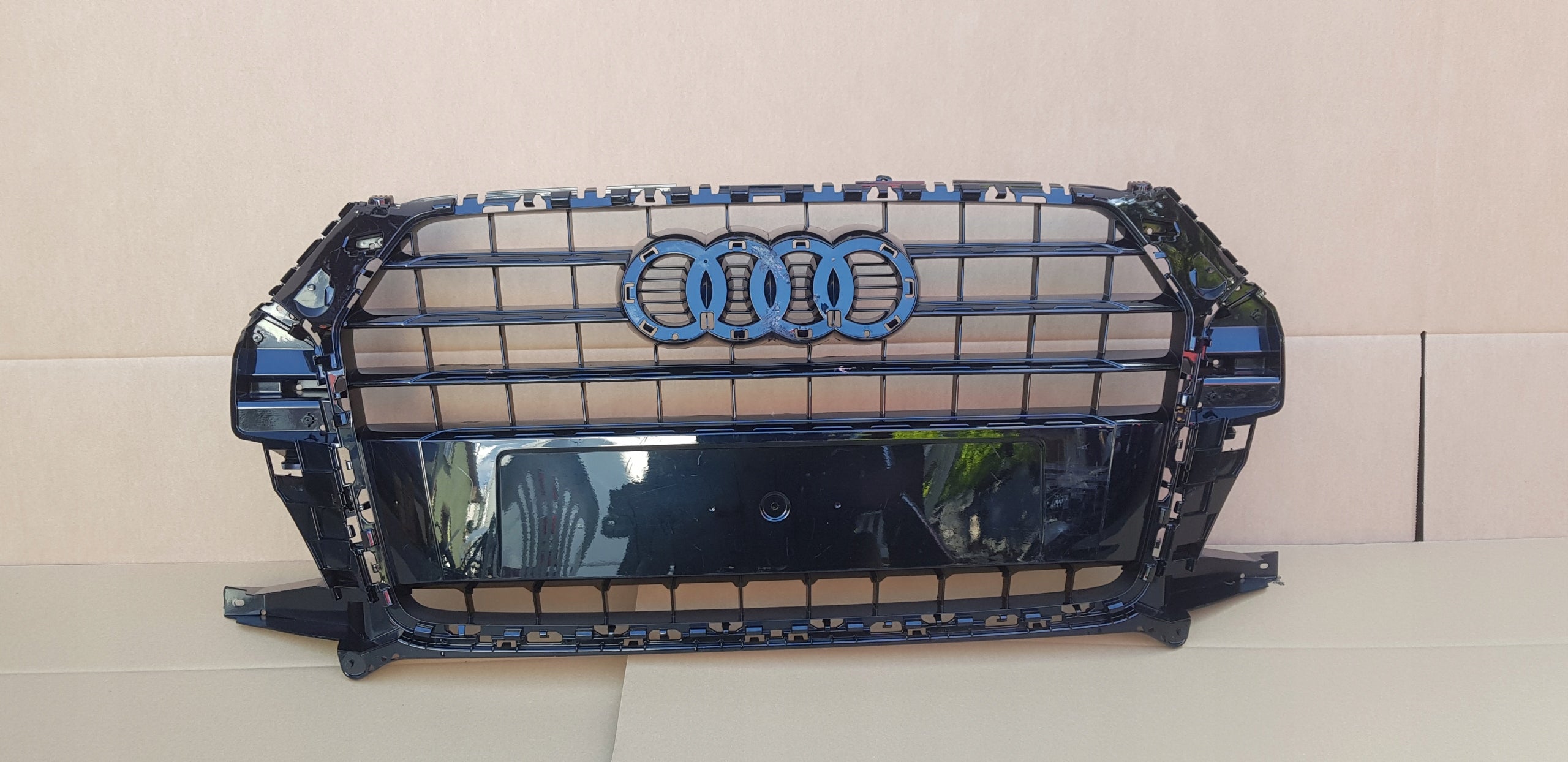 Kühlergrill Audi Q3 FRONTGRILL 8U0853653N8 Kühlergitter