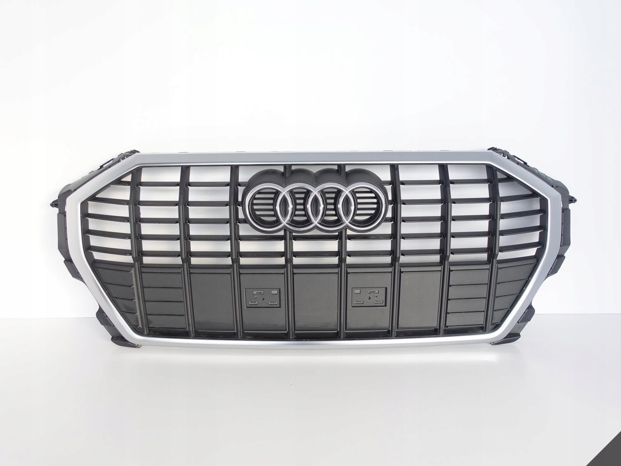 Kühlergrill Audi Q3 FRONTGRILL 83A853651 Kühlergitter