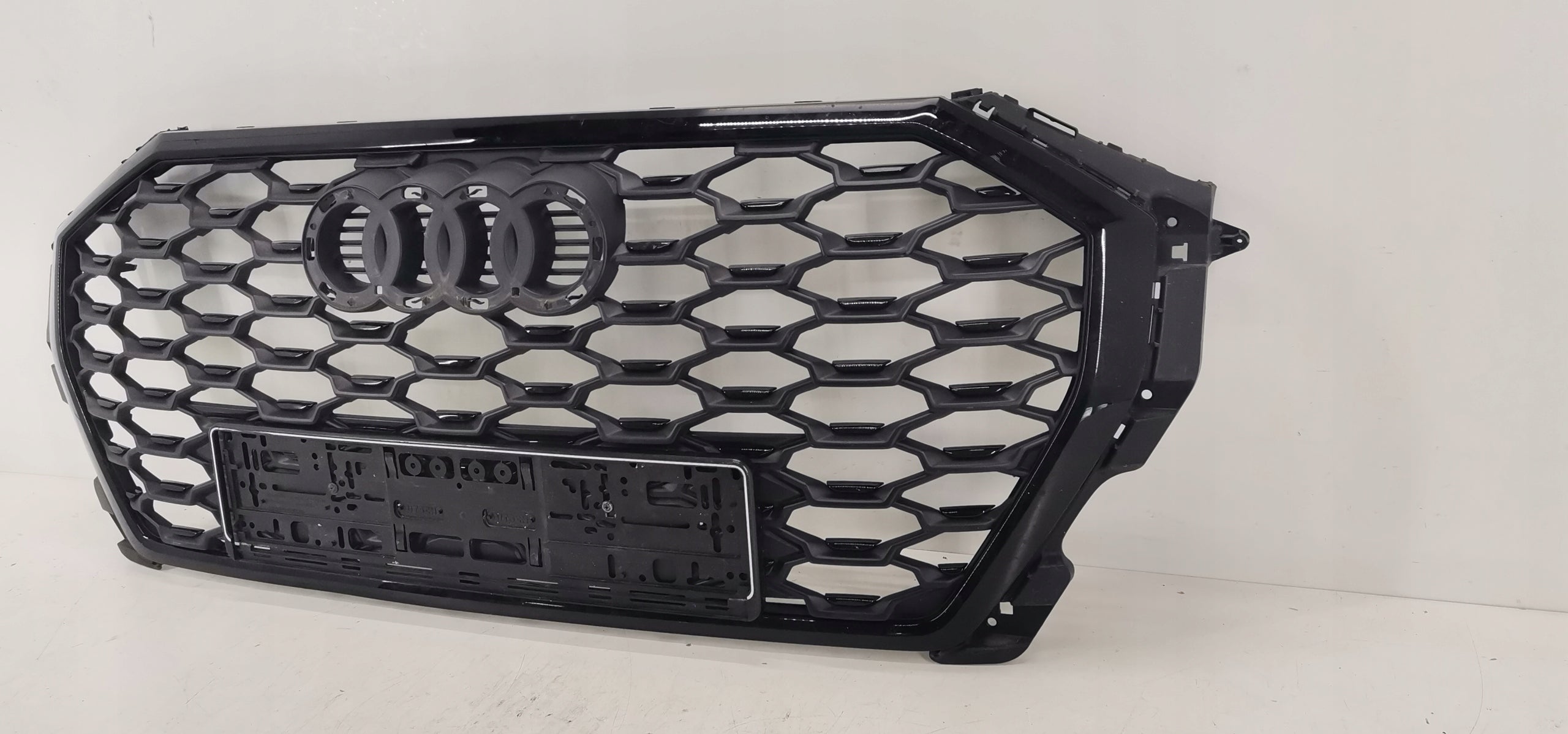 Kühlergrill Audi Q3 FRONTGRILL 83F853651AB Kühlergitter