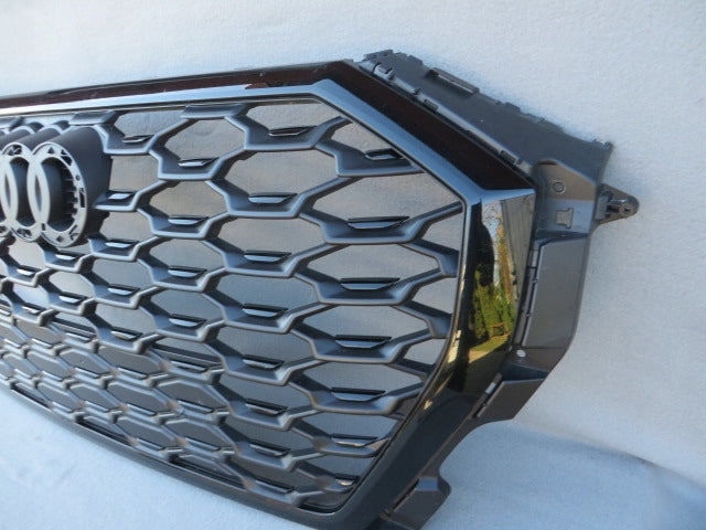 Kühlergrill Audi Q3 FRONTGRILL 83F85365183 Kühlergitter